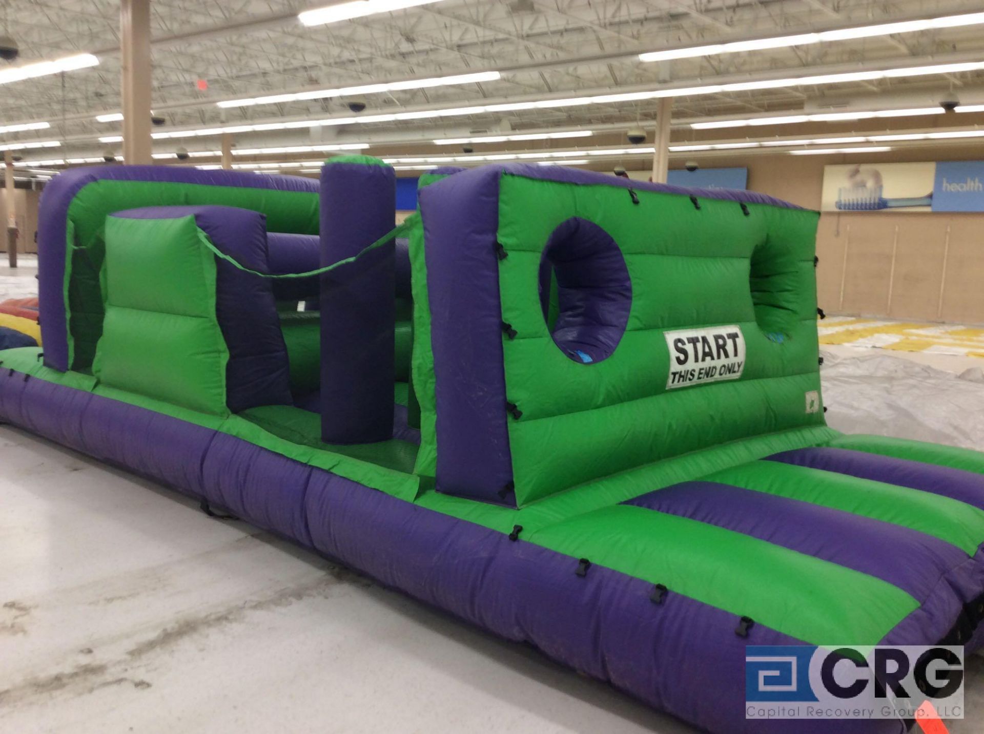 Obstacles course, inflatable bounce house, with blower. - Image 2 of 4