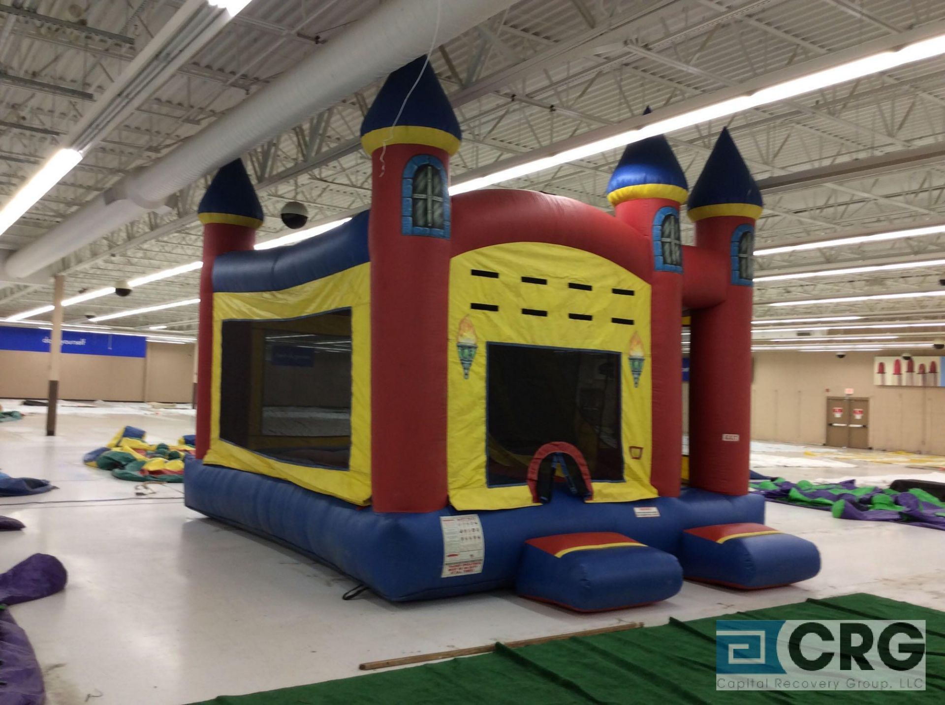 Castle type inflatable bounce house, with blower. - Image 6 of 6