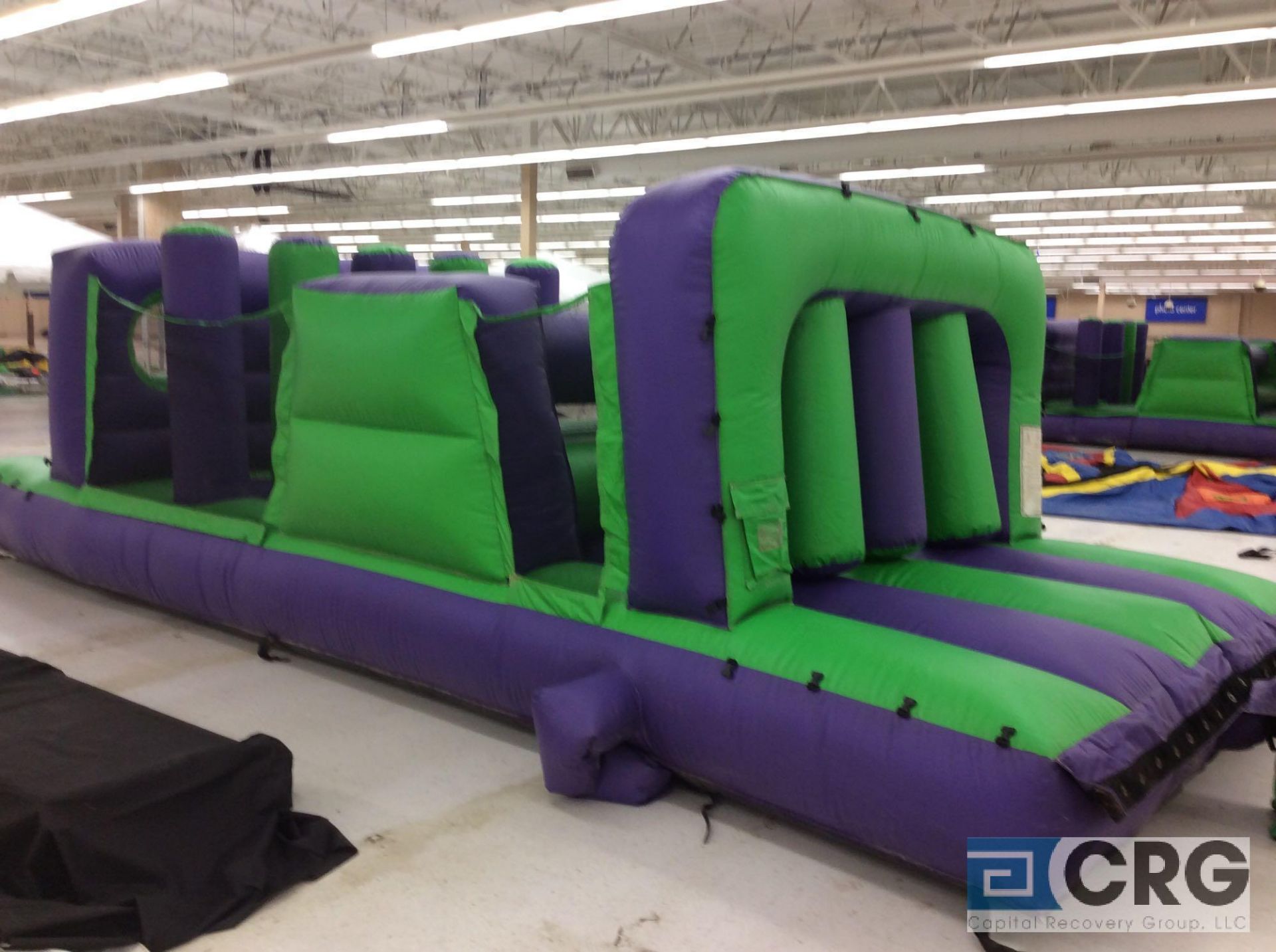 Obstacles course, inflatable bounce house, with blower. - Image 3 of 4