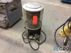 Universal model 100RA, 100,000 BTU, propane construction heater.