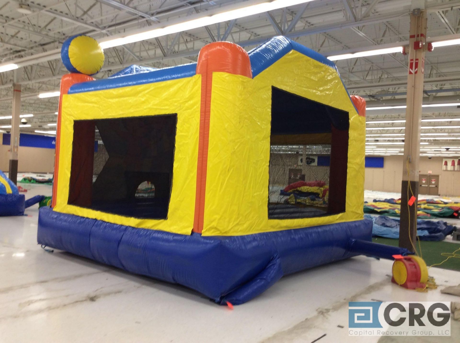 Ninja Jump inflatable bounce house, 15 x 15', with blower. - Image 3 of 4