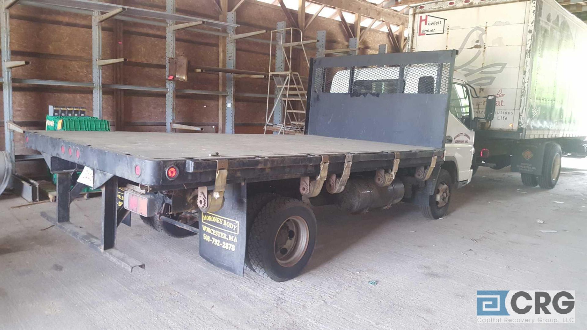 2005 Mitsubishi Fuso, 14' flat bed truck, diesel, AT, power wibdows, power locks, CD stereo, 17995 # - Image 4 of 5