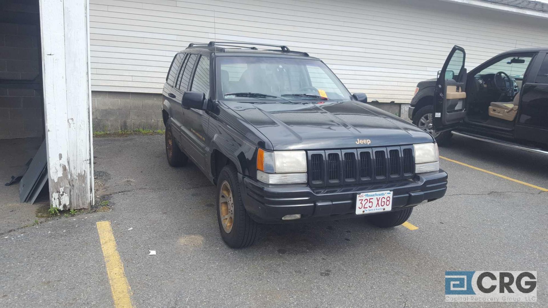 1998 Jeep Grand Cherokee, 4 Wheel Drive, AT, AC, power windows, power locks, cruise control, AM/FM - Image 2 of 3