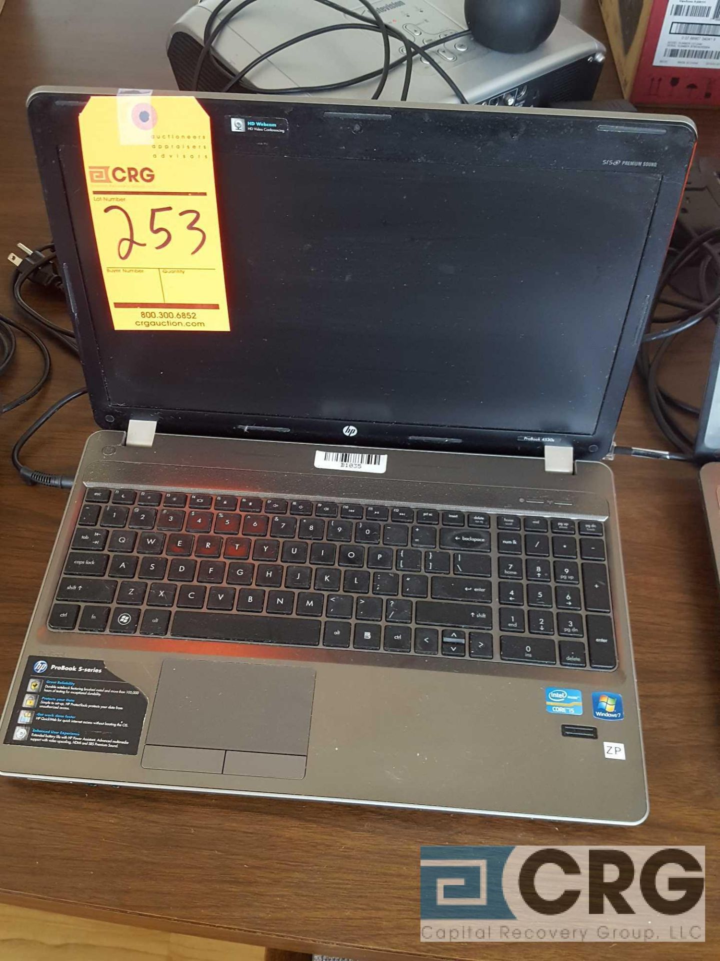 HP laptop computer, with power cord