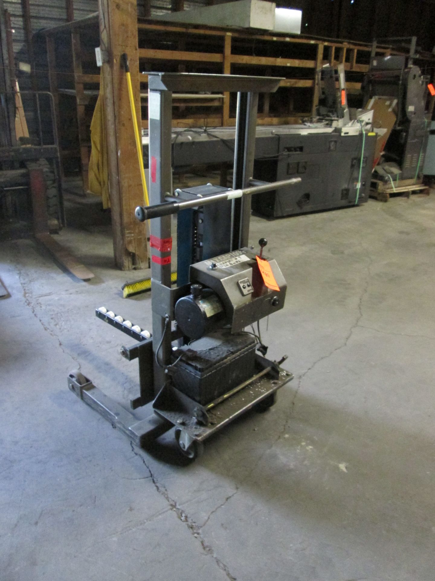 Monarch Hydraulics Dynajack M-311-0103 electric core lift, 100 kg capacity, 12 volt - LOCATED AT 524 - Image 2 of 3