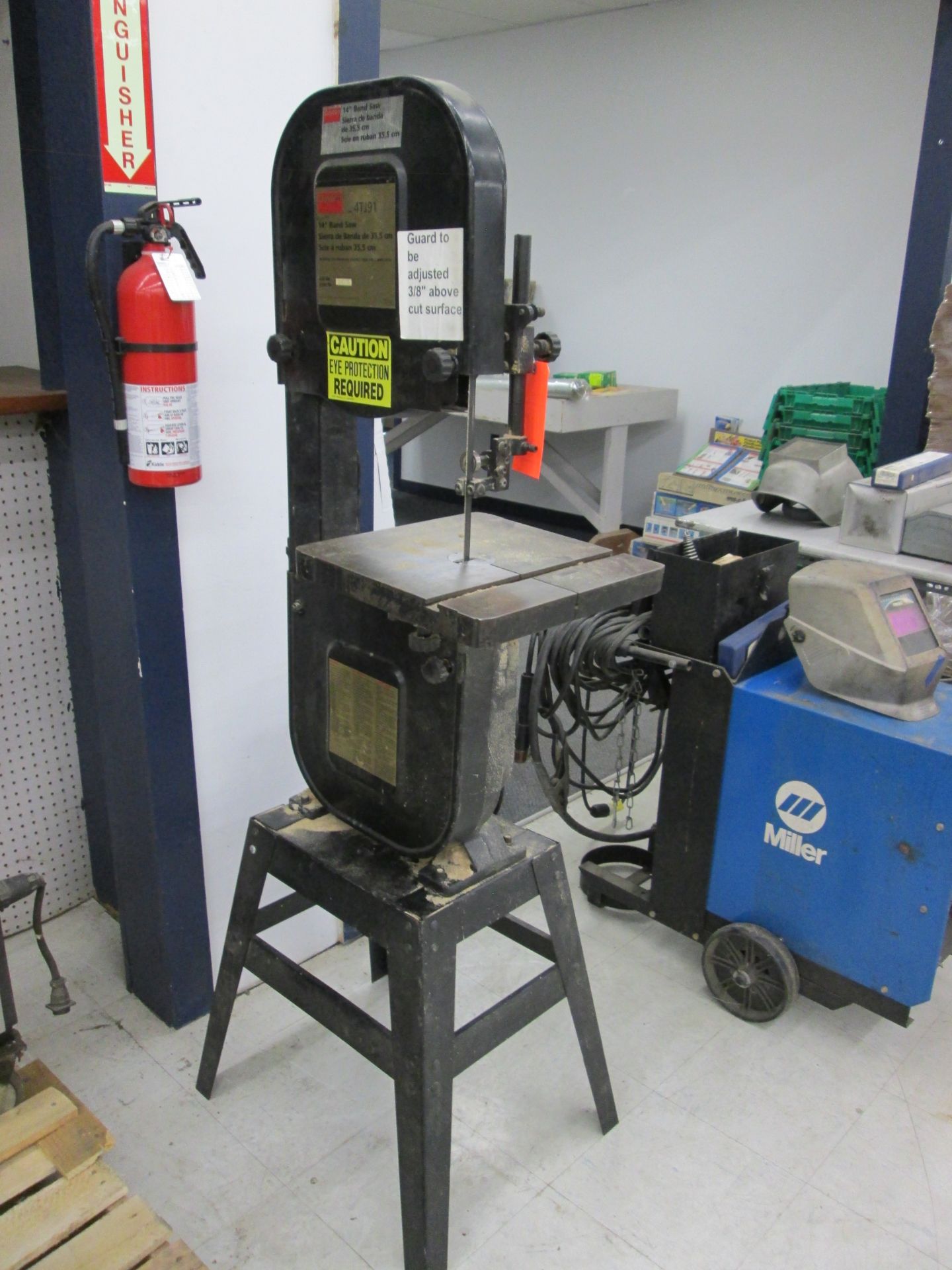 Craftsman 4TJ91, 14 in. vertical band saw - LOCATED AT 524 ROUTE 7 SO., MILTON, VT - Image 2 of 3