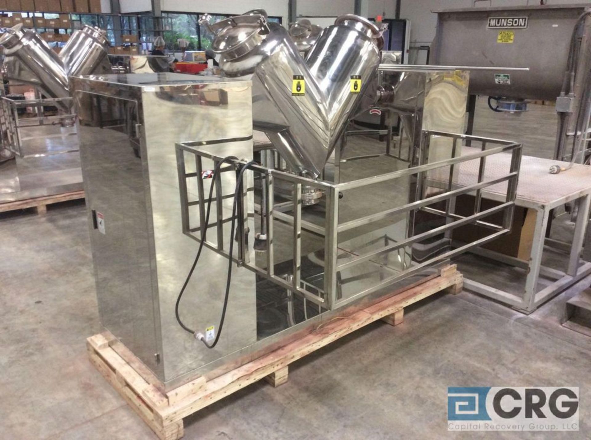 Shanghai Deyue 100 liter V-Style convection powders mixer, Year 2018, 30-60 liter working - Image 2 of 5