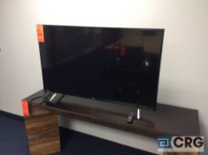 TCL 48 inch flatscreen TV