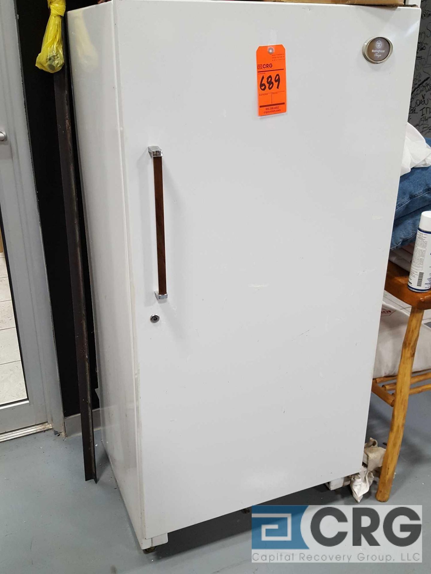 Westinghouse upright freezer, model FU134RRW4