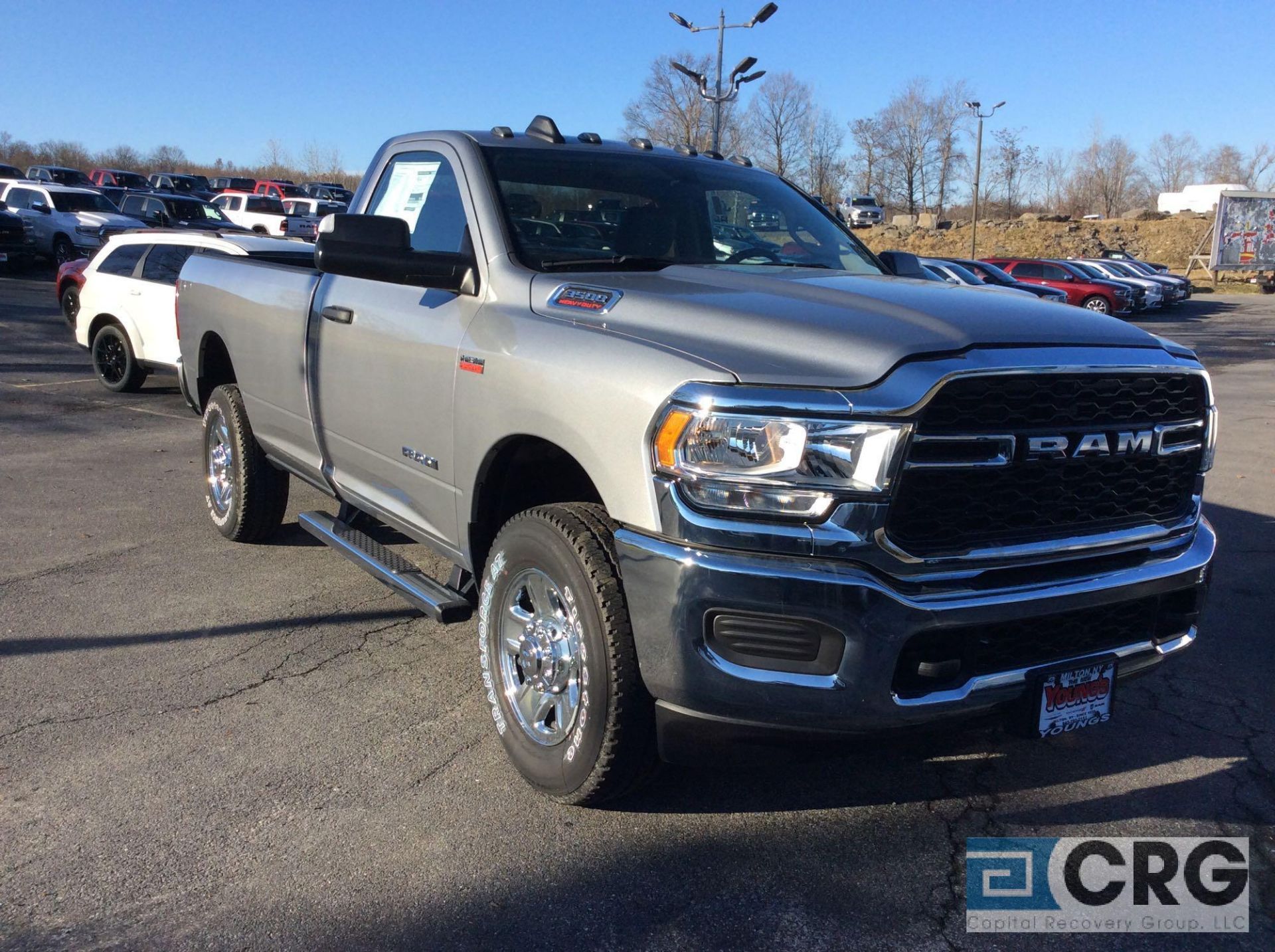 2019 Ram 3500 Tradesman, with Hemi 6.4L power package, 4WD, auto transmission, power windows, locks, - Image 6 of 14