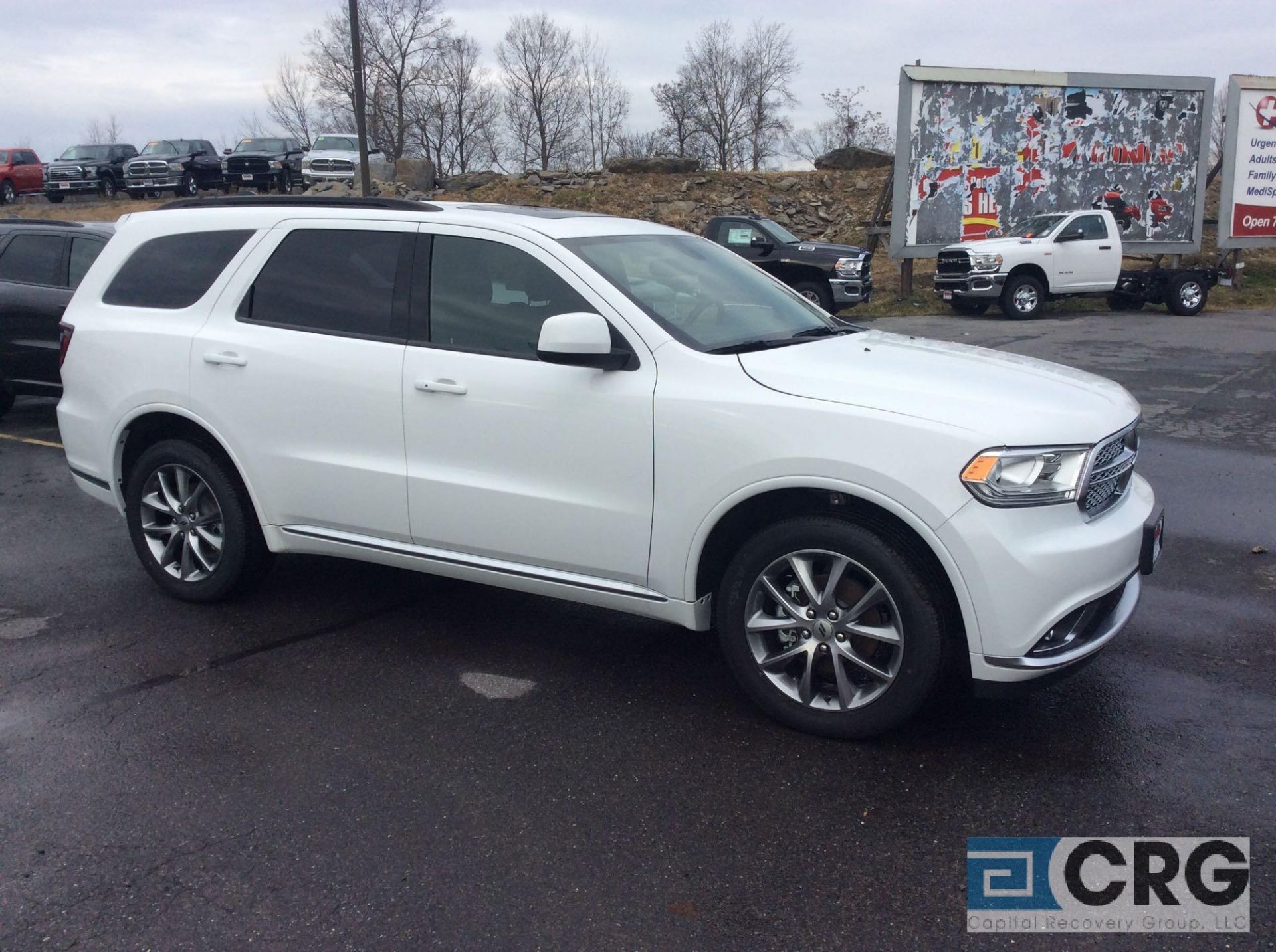 2019 Dodge Durango SXT ANODIZED PLATINUM AWD, AT, 3.6 liter V-6 engine, AWD, full power options, - Image 2 of 7