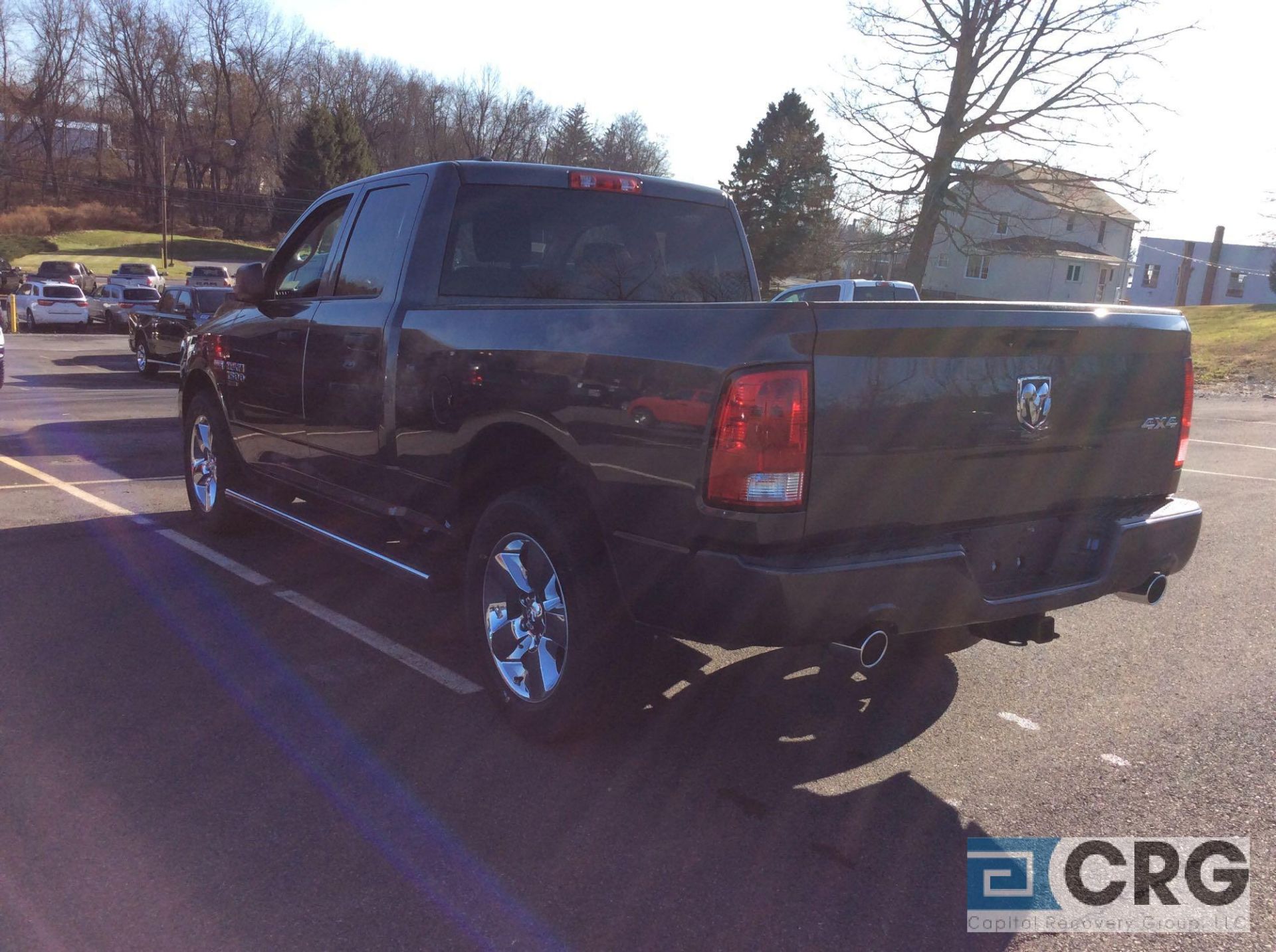 2019 Ram 1500 Classic SLT, with Hemi 5.7 L power package, 4WD, auto transmission, power windows, - Image 6 of 13