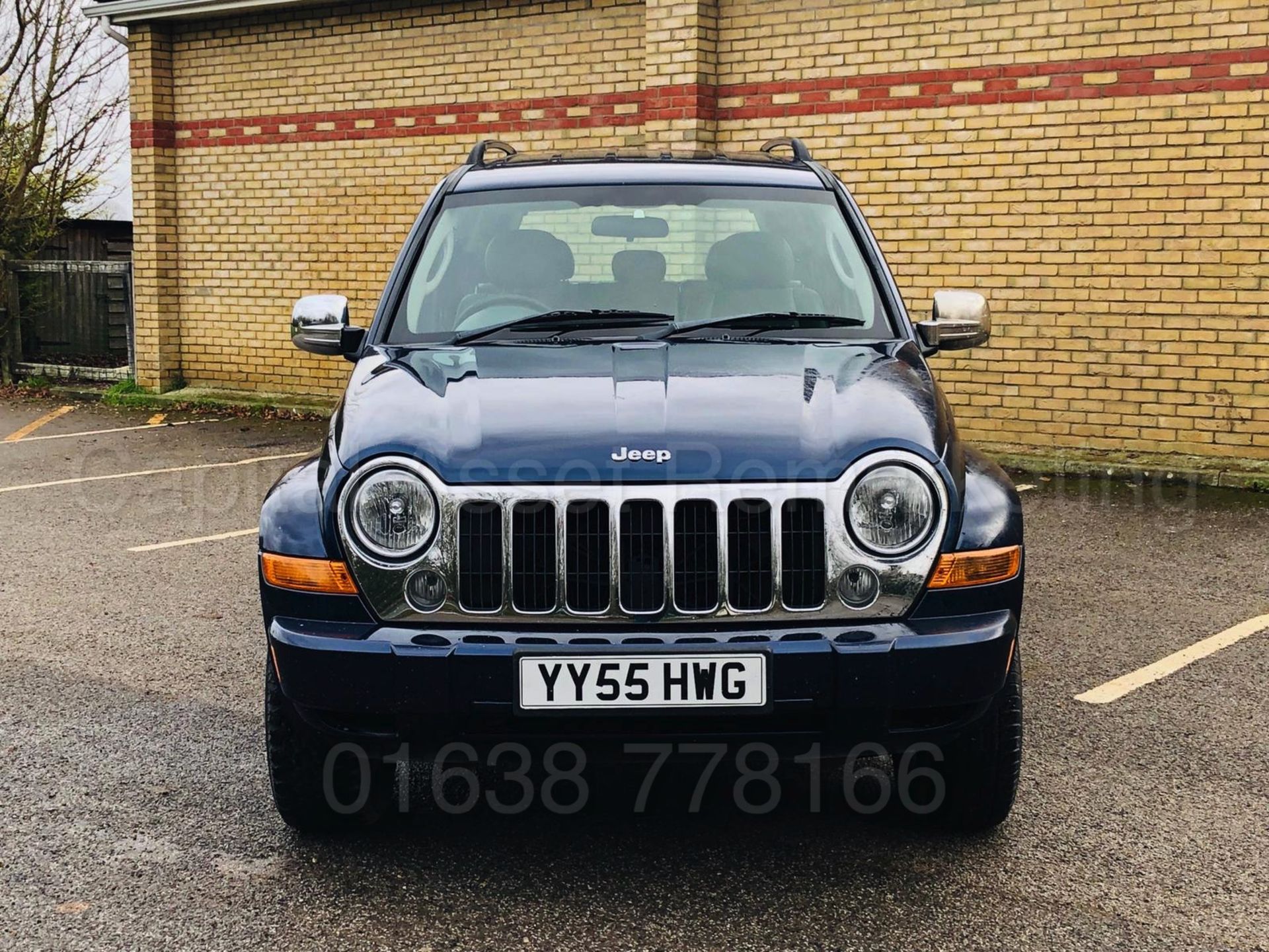 (ON SALE) JEEP CHEROKEE *LIMITED CRD* (2006 MODEL) '2.8 DIESEL (161 BHP) 6 SPEED' *AIR CON* (NO VAT) - Image 4 of 40