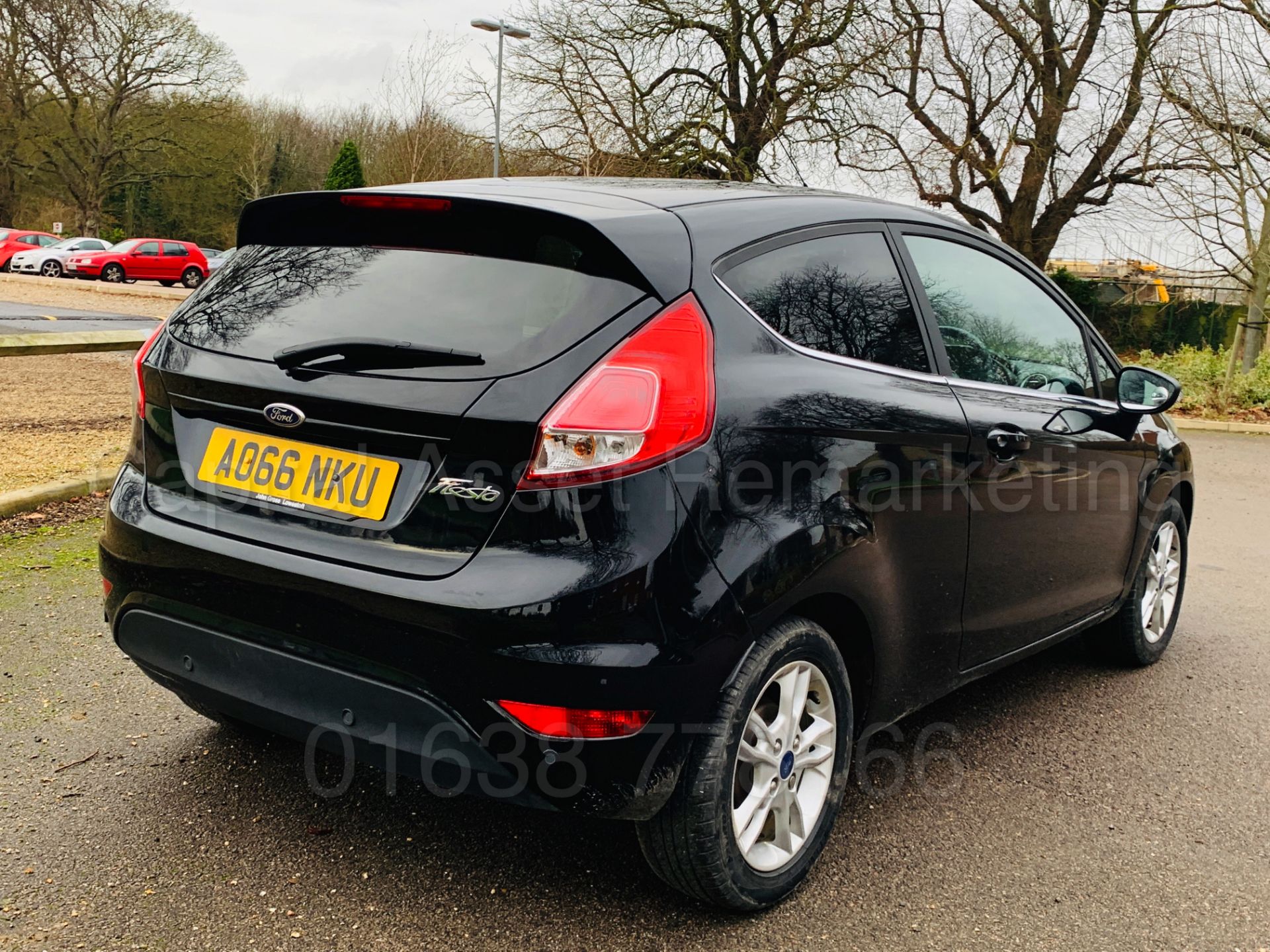 (On Sale) FORD FIESTA *ZETEC* 3 DOOR HATCHBACK (66 REG) '1.2 PETROL - 5 SPEED' *SAT NAV* (1 OWNER) - Image 10 of 34