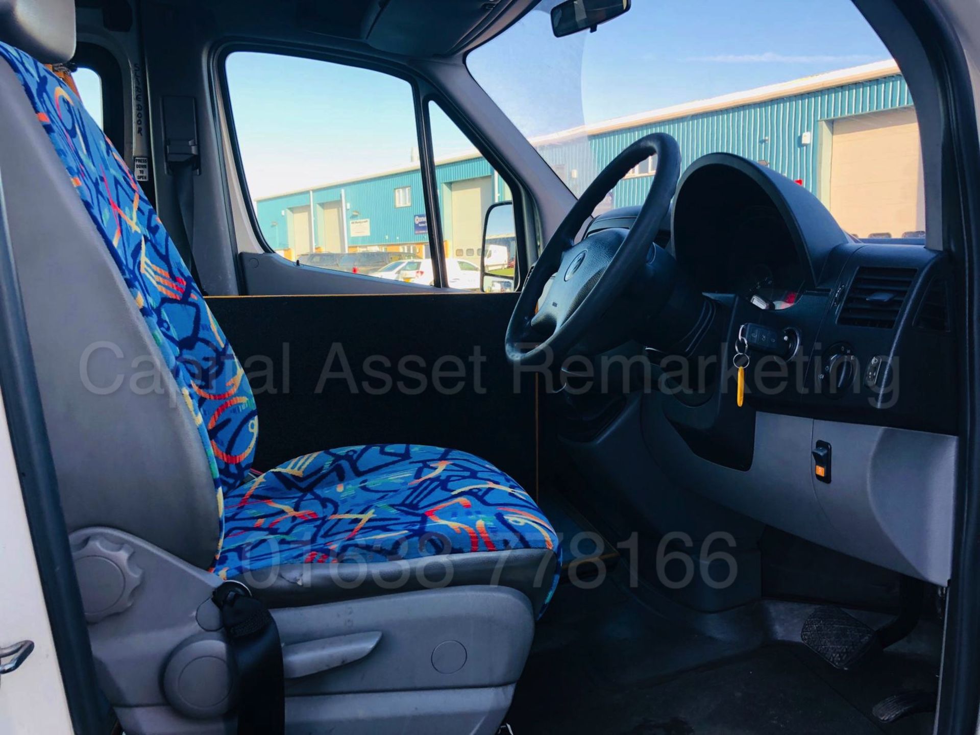 (On Sale) VOLKSWAGEN CRAFTER 2.5 TDI *LWB - 16 SEATER MINI-BUS* (2007) *ELECTRIC WHEEL CHAIR LIFT* - Image 26 of 35
