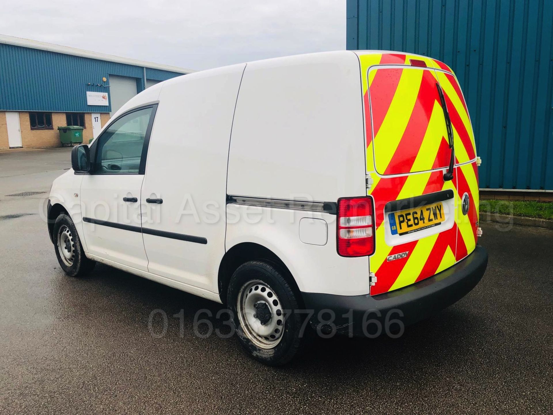 VOLKSWAGEN CADDY C20 *LCV - PANEL VAN* (2015 MODEL) '1.6 TDI - 5 SPEED' (1 OWNER) **LOW MILES** - Image 5 of 25