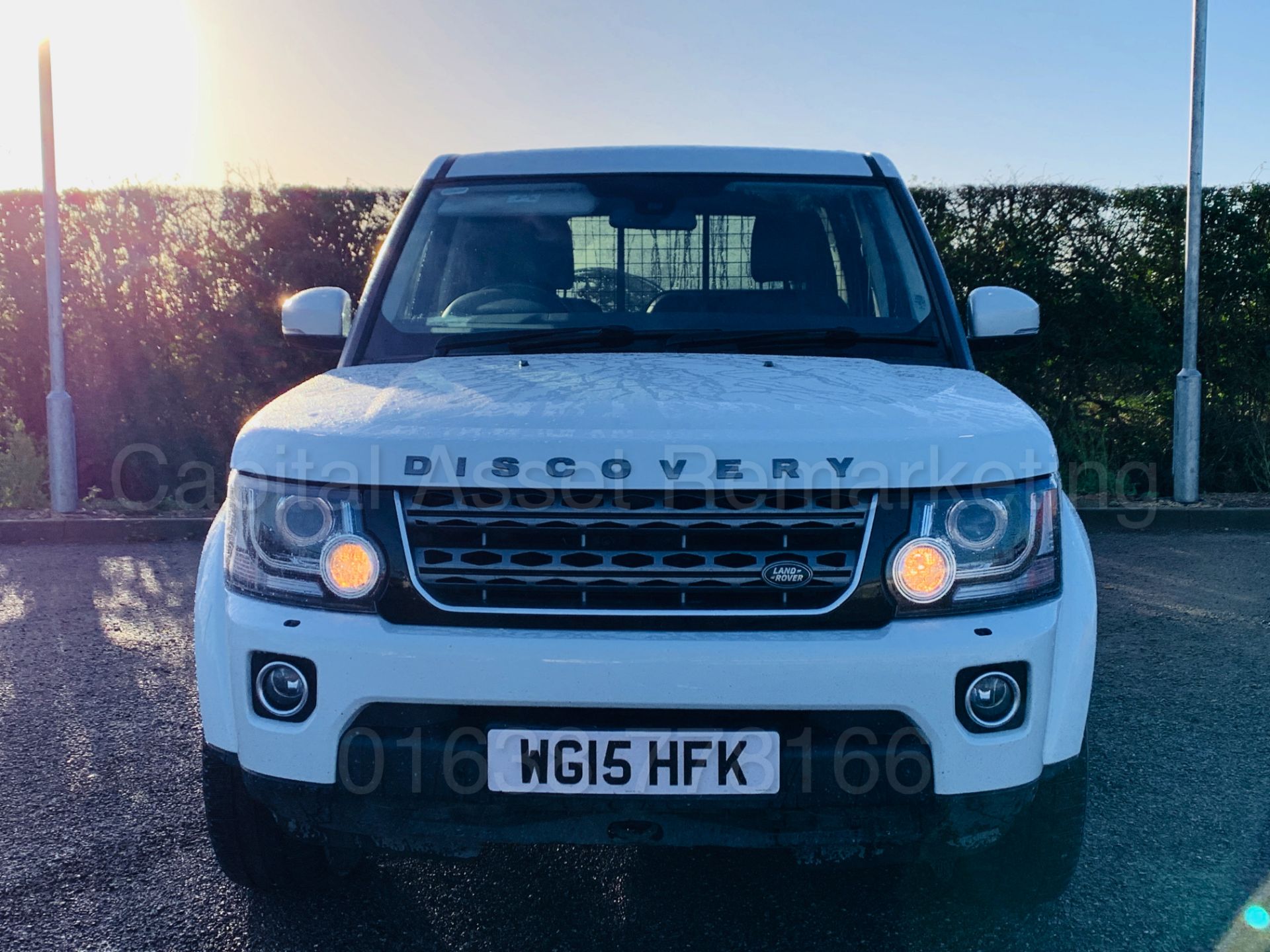 LAND ROVER DISCOVERY 4 *XS EDITION* (2015) '3.0 SDV6 - 8 SPEED AUTO' *LEATHER & SAT NAV* *HUGE SPEC* - Image 12 of 47