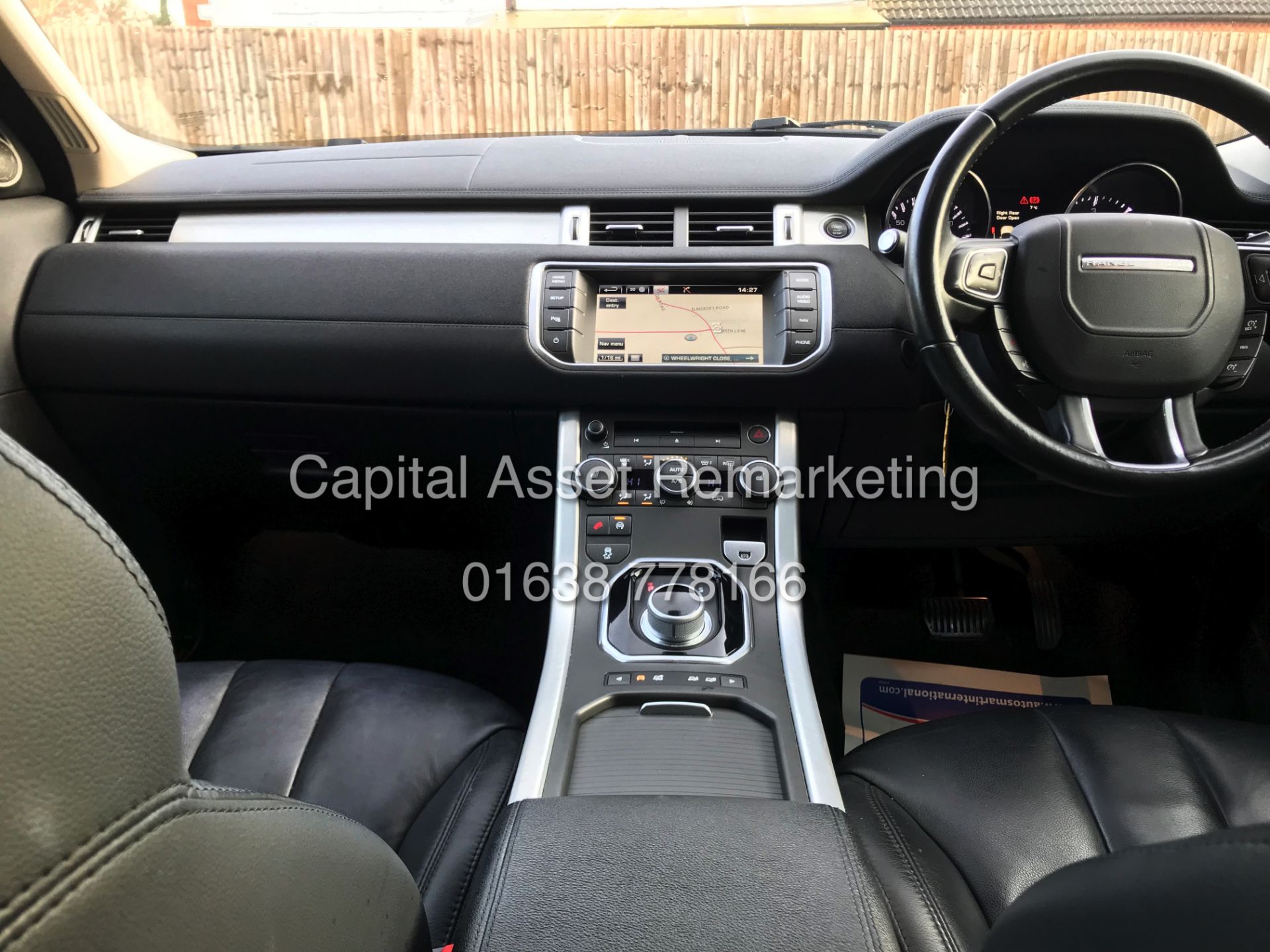 (On Sale) RANGE ROVER EVOQUE "PURE TECH" 2.2 SD4 AUTO - 2015 - HUGE SPEC - 1 OWNER - SAT NAV - Image 13 of 26