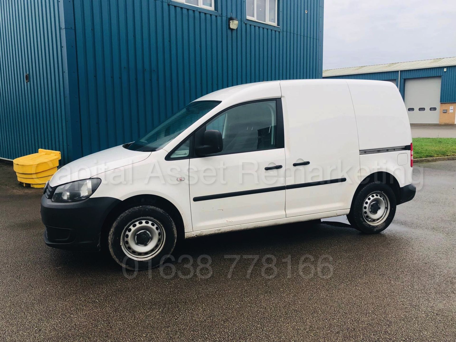 VOLKSWAGEN CADDY C20 *LCV - PANEL VAN* (2015 MODEL) '1.6 TDI - 5 SPEED' (1 OWNER) **LOW MILES** - Image 3 of 25