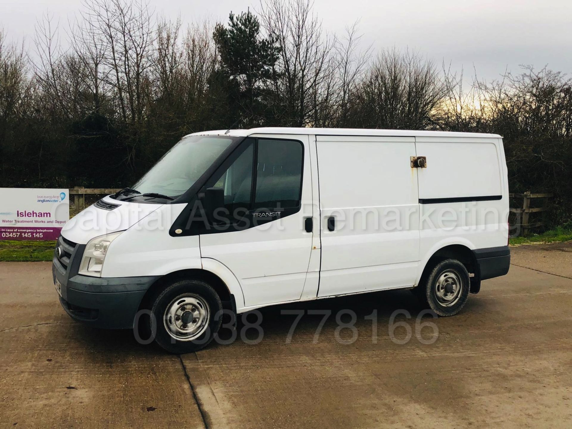 FORD TRANSIT 85 T280 FWD *SWB - LCV / PANEL VAN* (2010 MODEL) '2.2 TDCI - 5 SPEED MANUAL' - Image 2 of 19