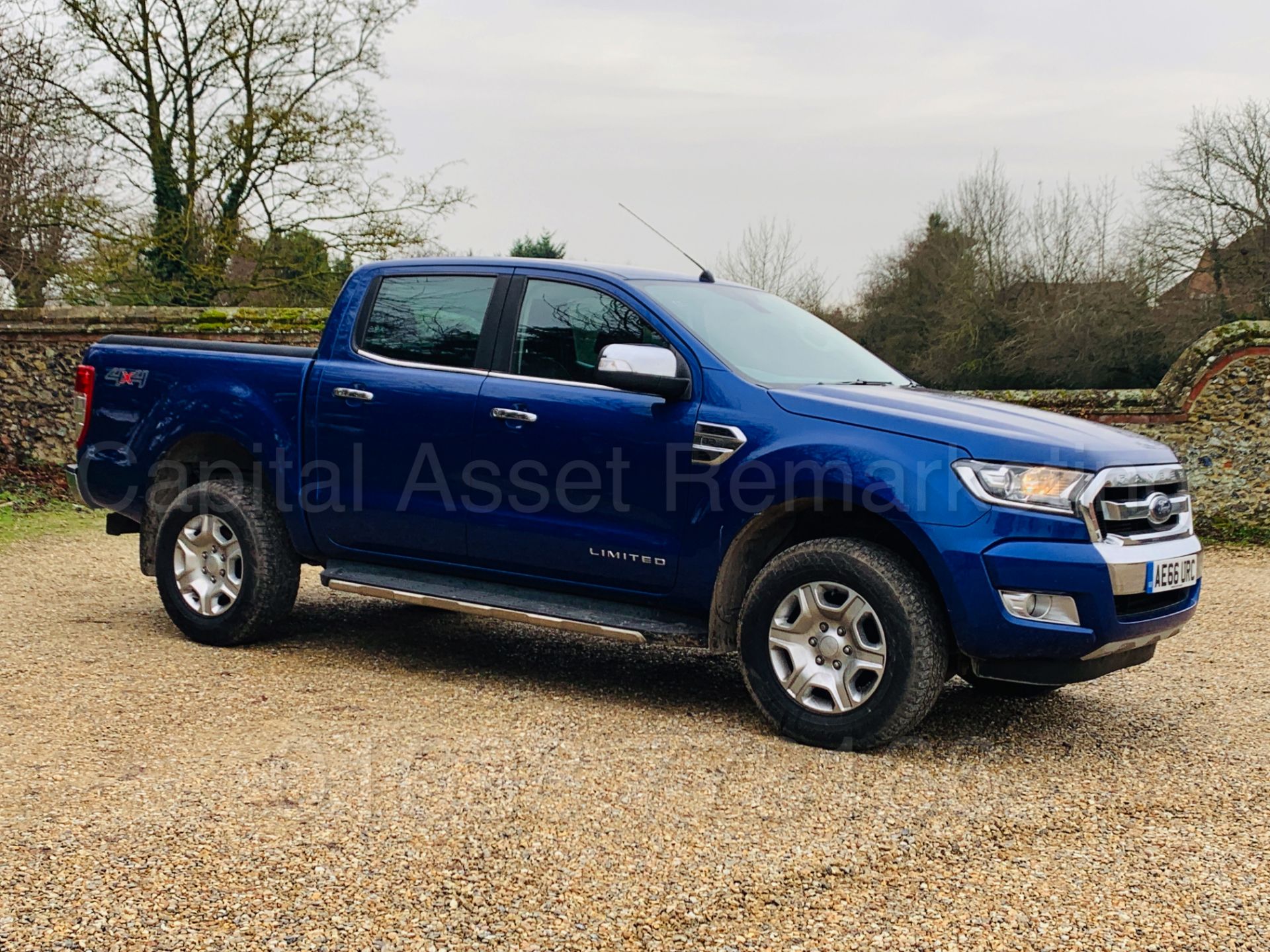 (On Sale) FORD RANGER *LIMITED* D/CAB PICK-UP (66 REG) '3.2 TDCI - 200 BHP - AUTO - LEATHER - NAV' - Image 12 of 58