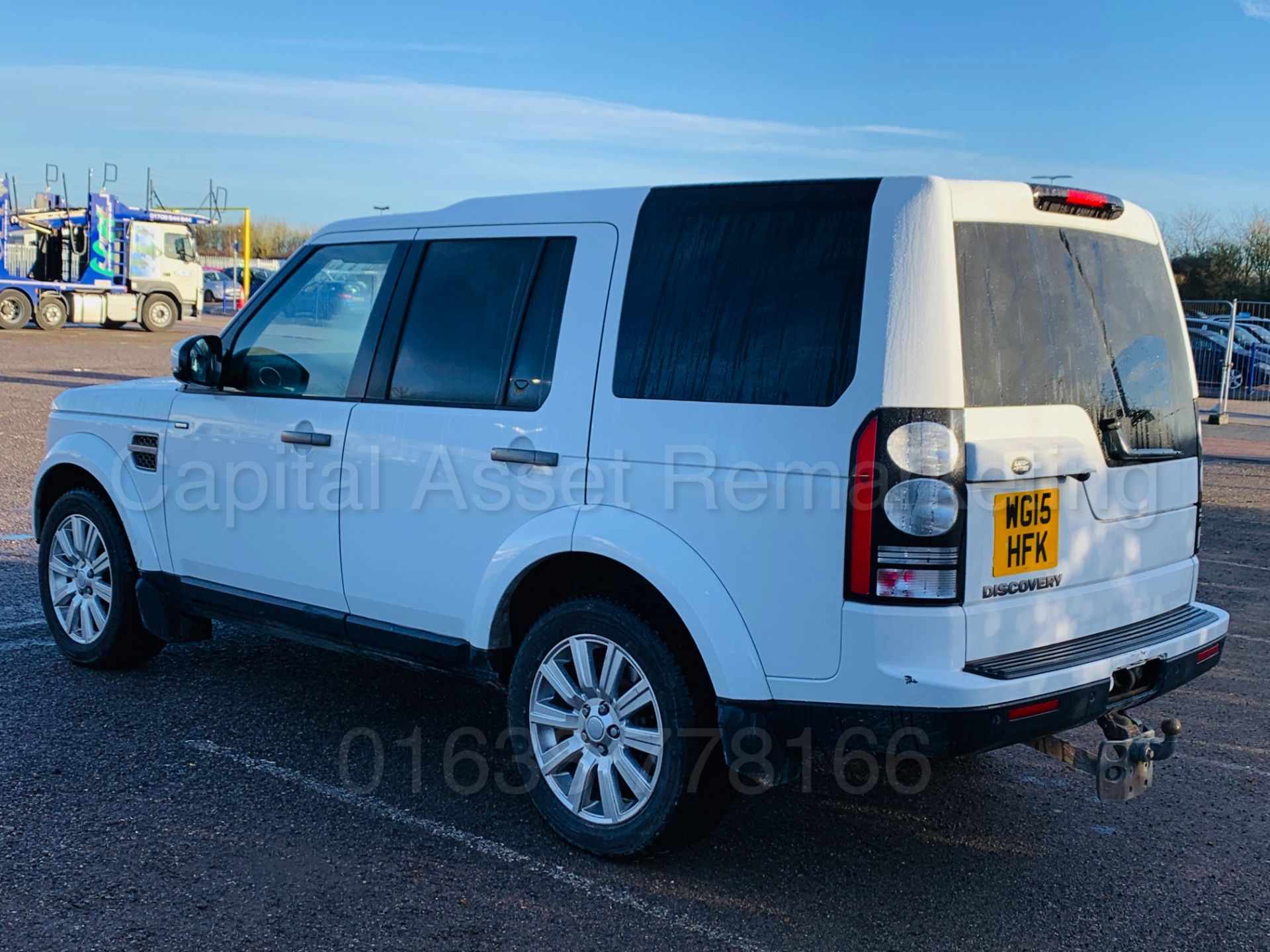 LAND ROVER DISCOVERY 4 *XS EDITION* (2015) '3.0 SDV6 - 8 SPEED AUTO' *LEATHER & SAT NAV* *HUGE SPEC* - Image 4 of 47