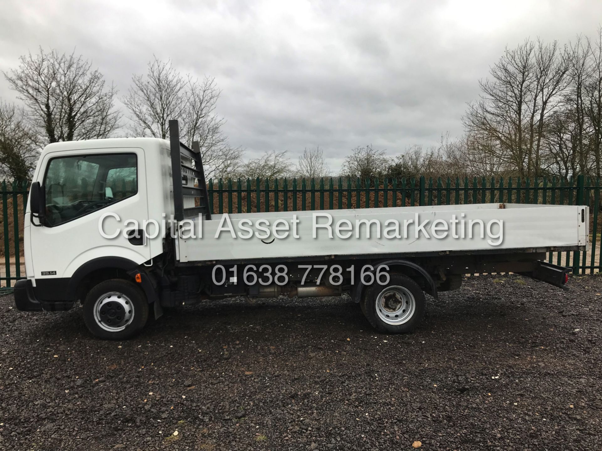 NISSAN CABSTAR 35.14 DCI 2.5 LONG WHEEL BASE DROPSIDE -2014 MODEL -TWIN WHEELER - 14 FOOT DROPSIDE - Image 2 of 16