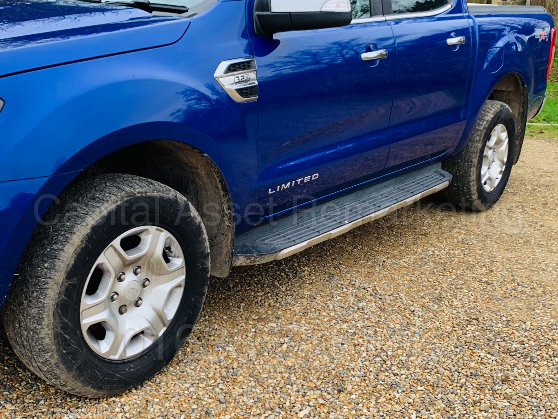 (On Sale) FORD RANGER *LIMITED* D/CAB PICK-UP (66 REG) '3.2 TDCI - 200 BHP - AUTO - LEATHER - NAV' - Image 16 of 58