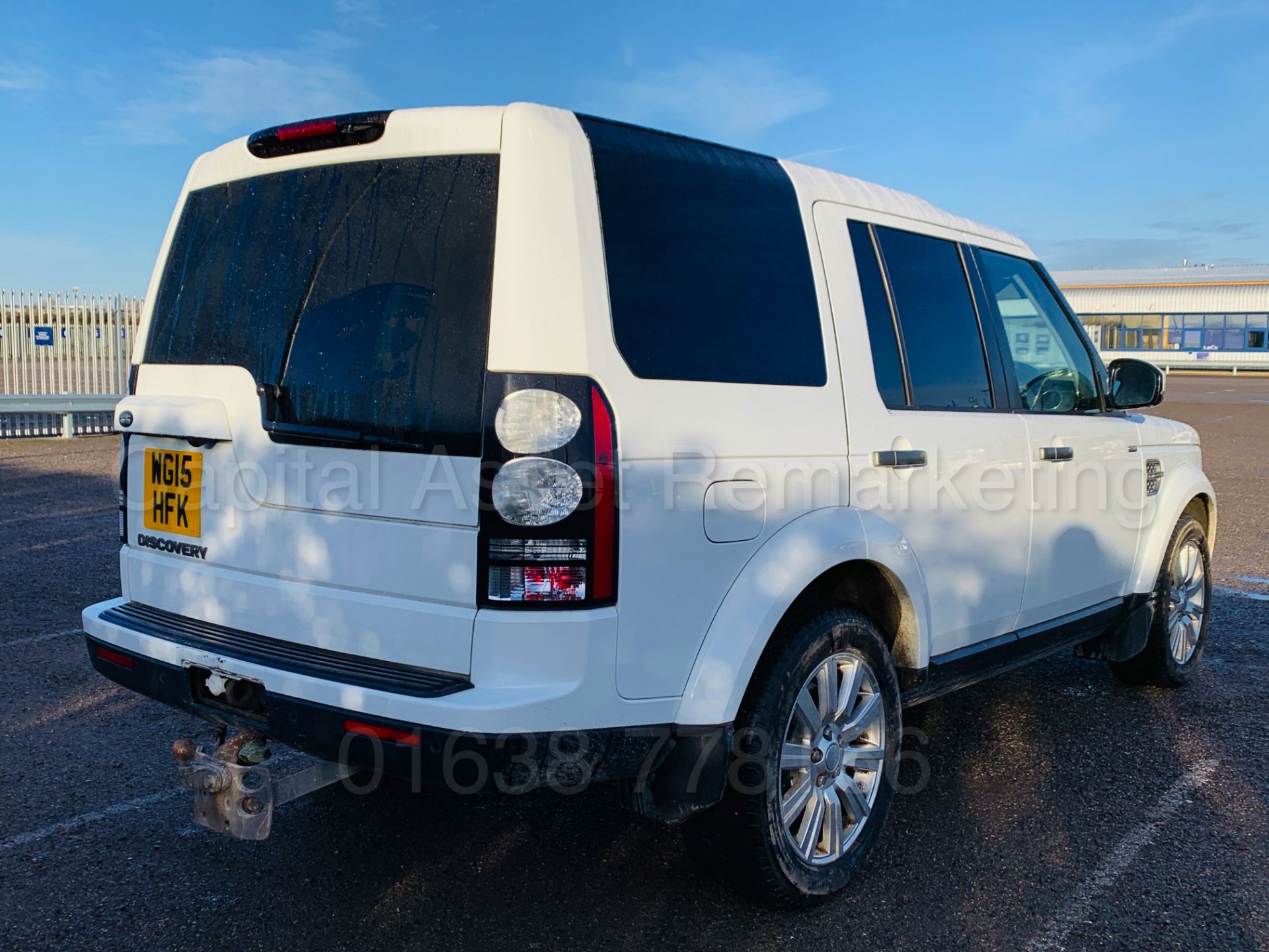 LAND ROVER DISCOVERY 4 *XS EDITION* (2015) '3.0 SDV6 - 8 SPEED AUTO' *LEATHER & SAT NAV* *HUGE SPEC* - Image 7 of 47