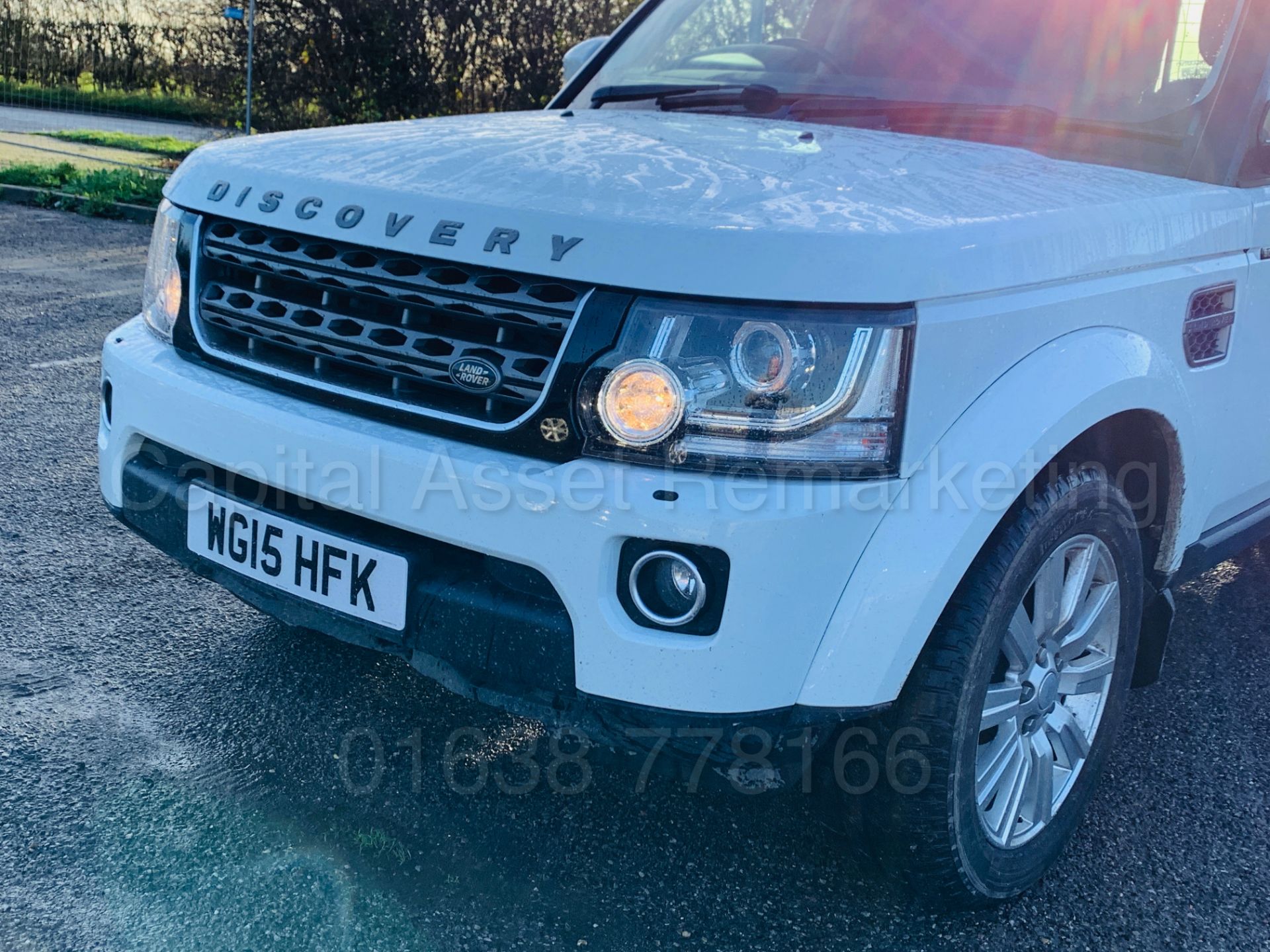 LAND ROVER DISCOVERY 4 *XS EDITION* (2015) '3.0 SDV6 - 8 SPEED AUTO' *LEATHER & SAT NAV* *HUGE SPEC* - Image 14 of 47