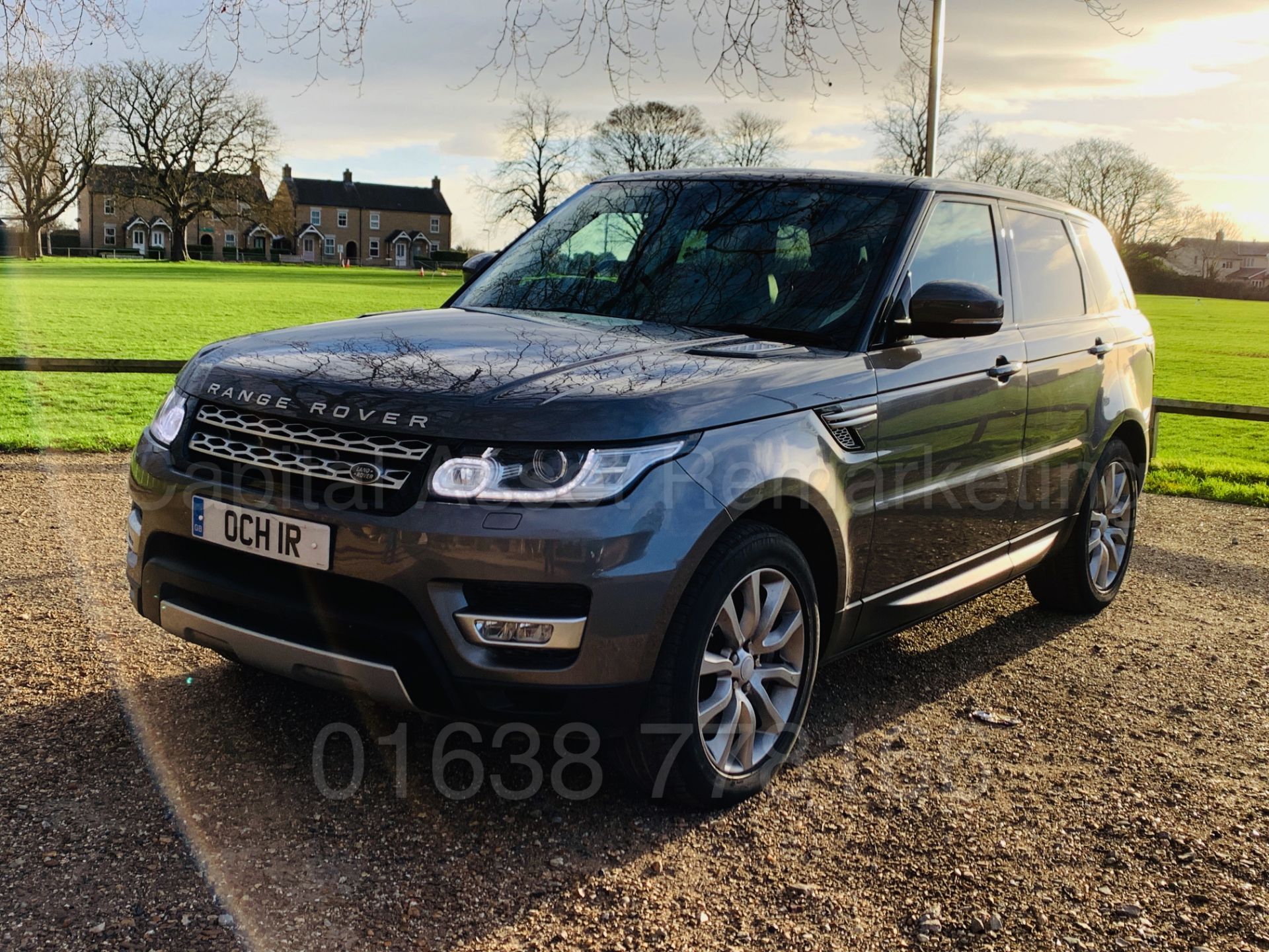 (On Sale) RANGE ROVER SPORT *HSE EDITION* (2015) '3.0 SDV6 - 306 BHP - 8 SPEED AUTO' *HUGE SPEC* - Image 4 of 60