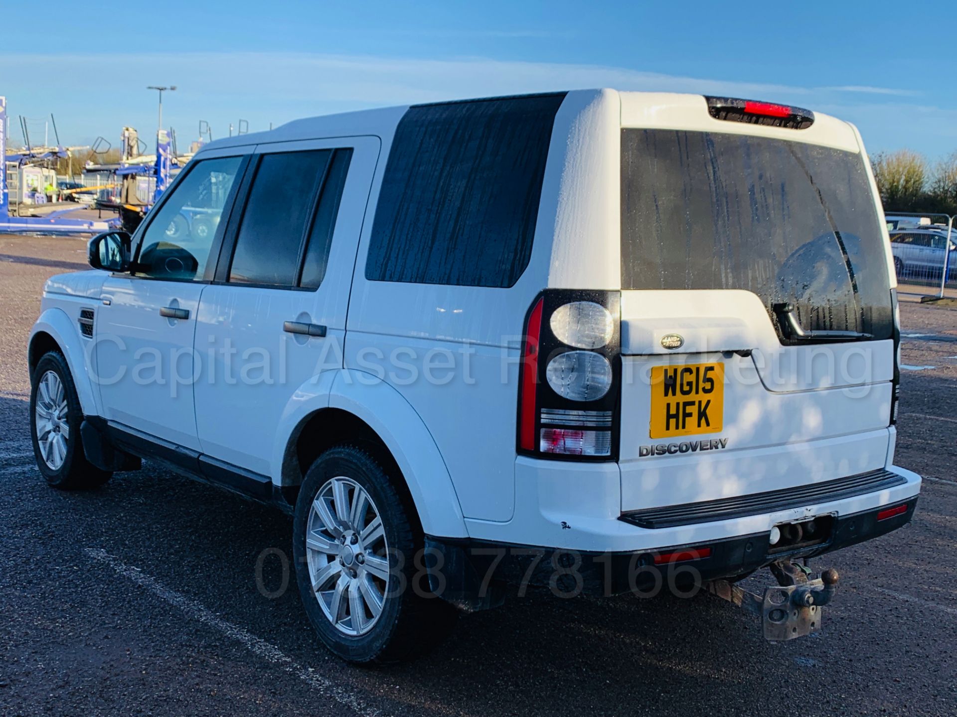 LAND ROVER DISCOVERY 4 *XS EDITION* (2015) '3.0 SDV6 - 8 SPEED AUTO' *LEATHER & SAT NAV* *HUGE SPEC* - Image 5 of 47