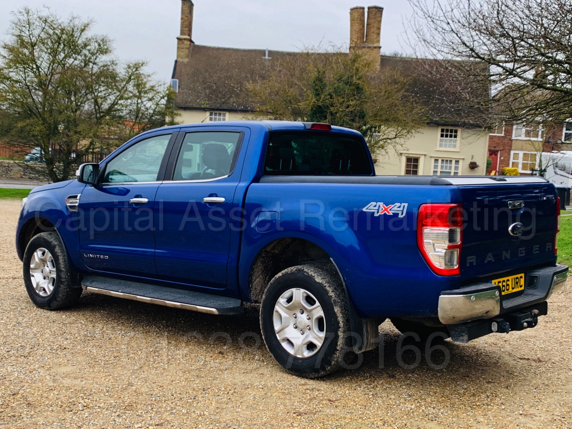 (On Sale) FORD RANGER *LIMITED* D/CAB PICK-UP (66 REG) '3.2 TDCI - 200 BHP - AUTO - LEATHER - NAV' - Image 7 of 58