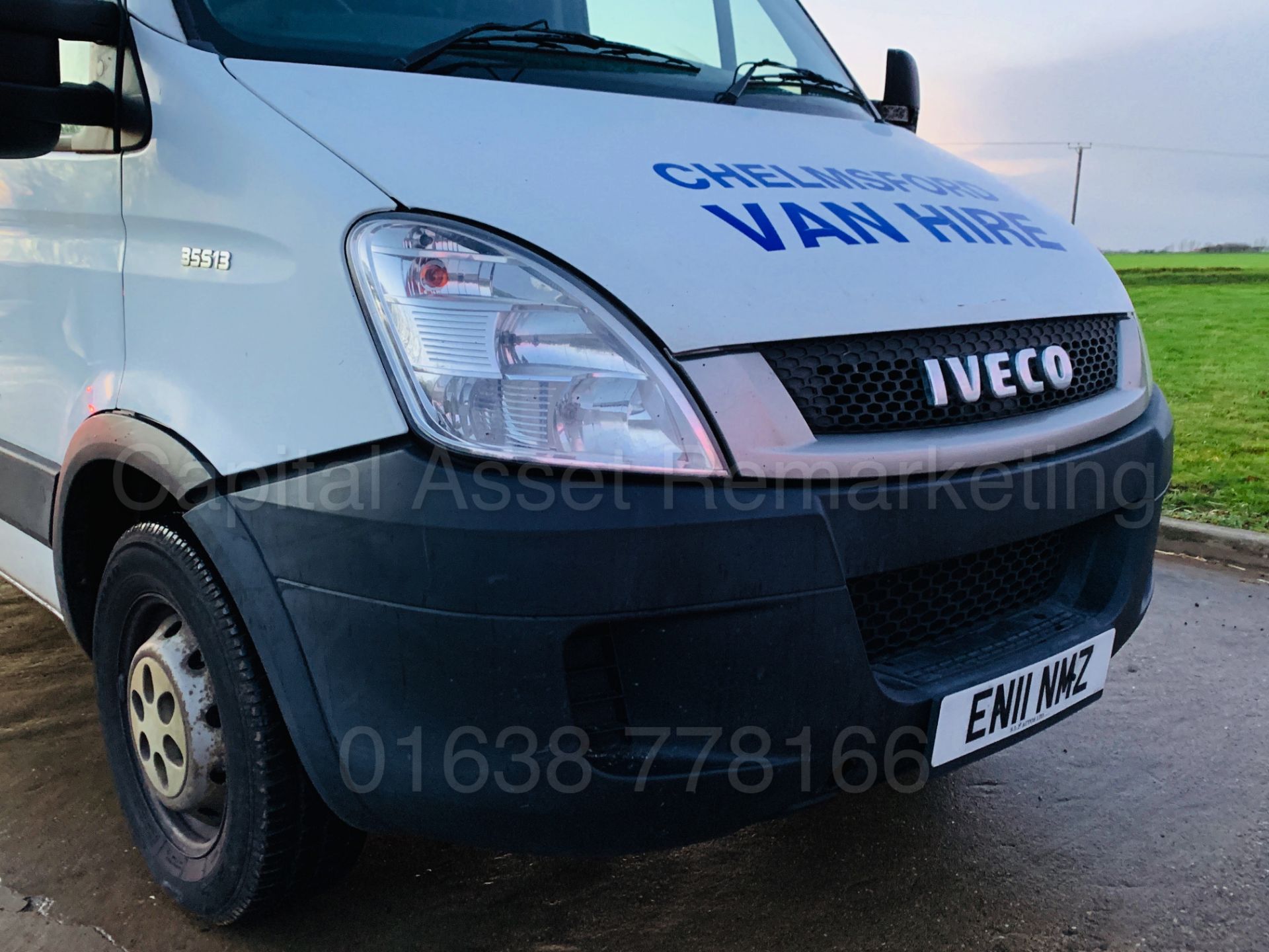 (On Sale) IVECO DAILY 35S13 *LWB - LUTON/BOX VAN* (2011) '2.3 DIESEL - 5 SPEED' *TAIL-LIFT* (NO VAT) - Image 13 of 34