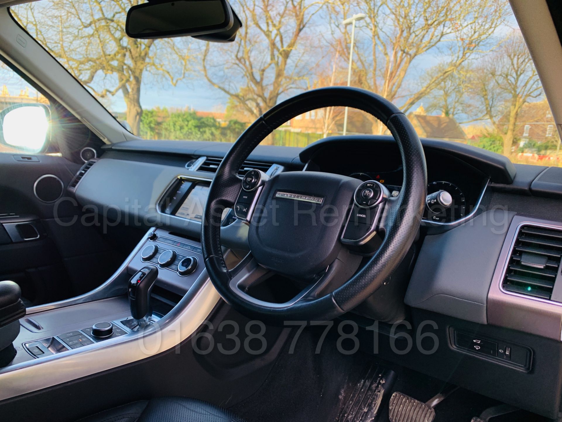 (On Sale) RANGE ROVER SPORT *HSE EDITION* (2015) '3.0 SDV6 - 306 BHP - 8 SPEED AUTO' *HUGE SPEC* - Image 44 of 60