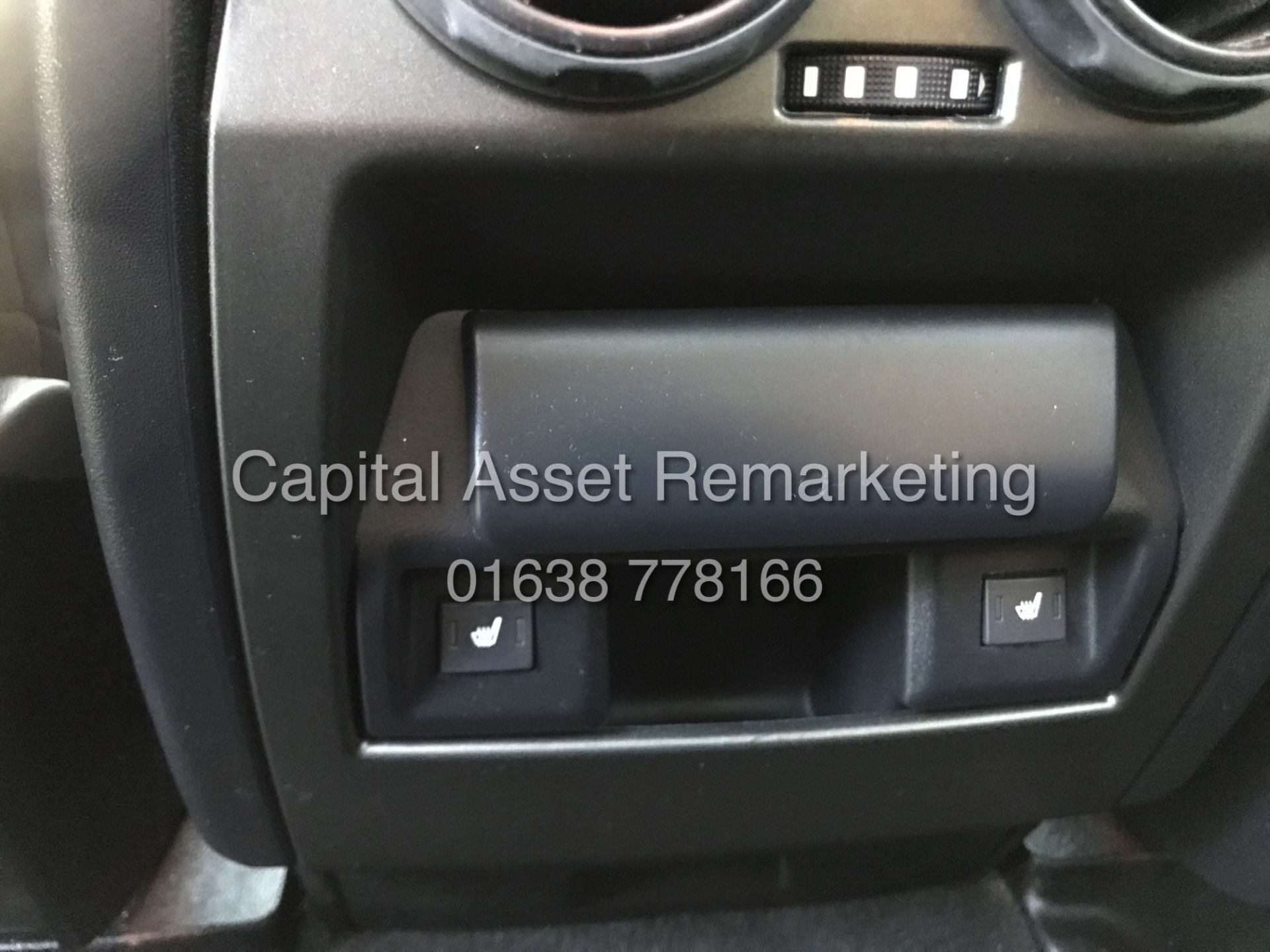 (ON SALE) LAND ROVER DISCOVERY 4 "HSE" 3.0 SDV6 AUTO (13 REG) 7 SEATER - TOP SPEC - SAT NAV -LEATHER - Image 29 of 31