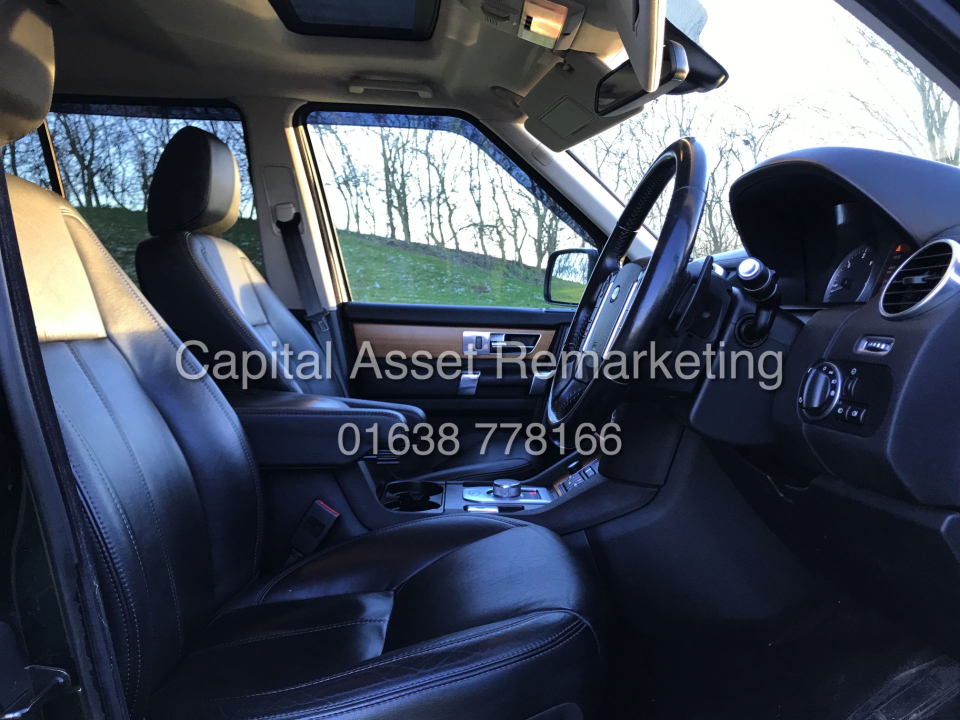 (ON SALE) LAND ROVER DISCOVERY 4 "HSE" 3.0 SDV6 AUTO (13 REG) 7 SEATER - TOP SPEC - SAT NAV -LEATHER - Image 8 of 31