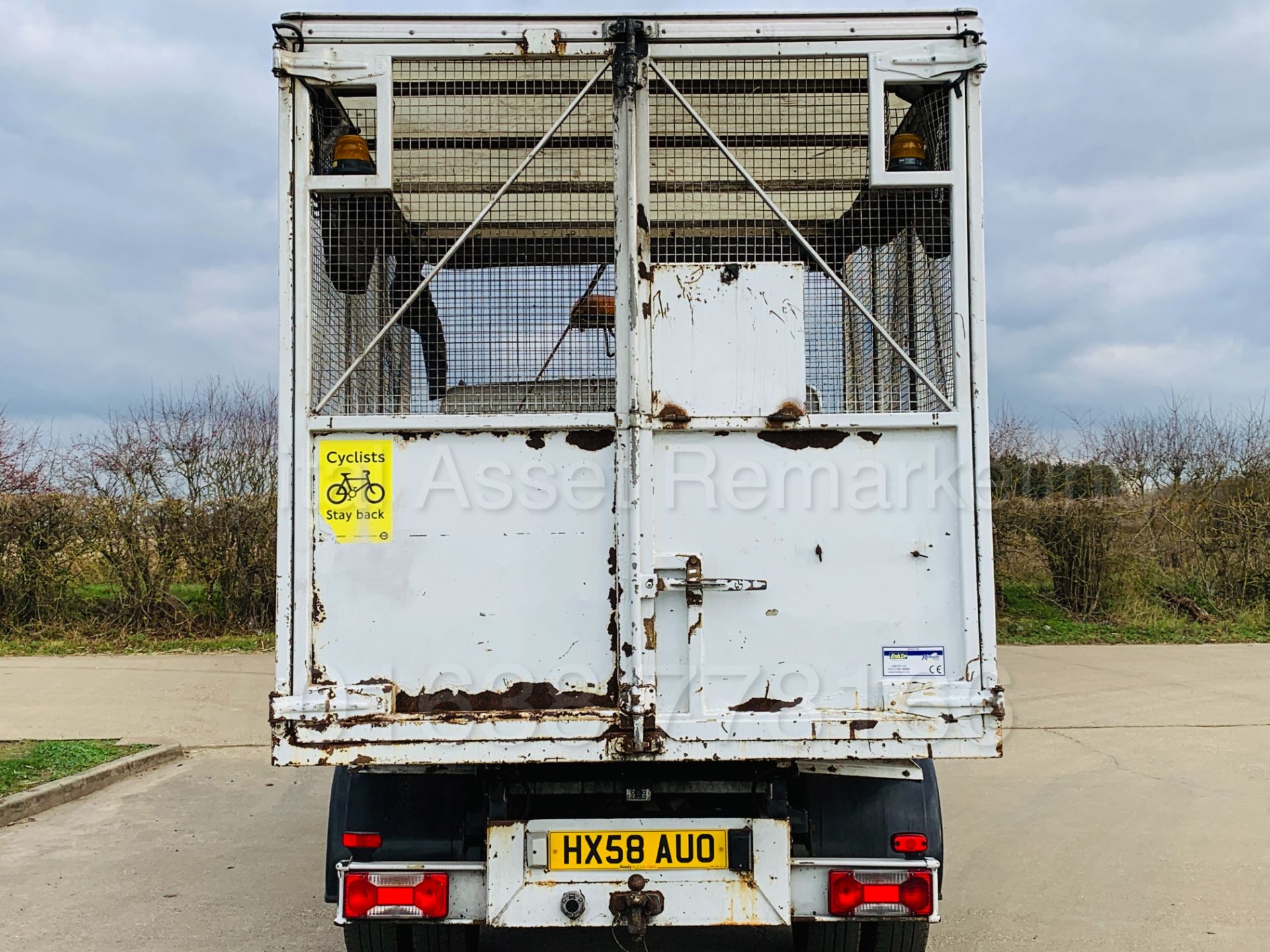 IVECO DAILY 35C12 *D/CAB - TIPPER* (2009 MODEL) '2.3 DIESEL - 115 BHP - 5 SPEED' *LOW MILES* - Bild 18 aus 39