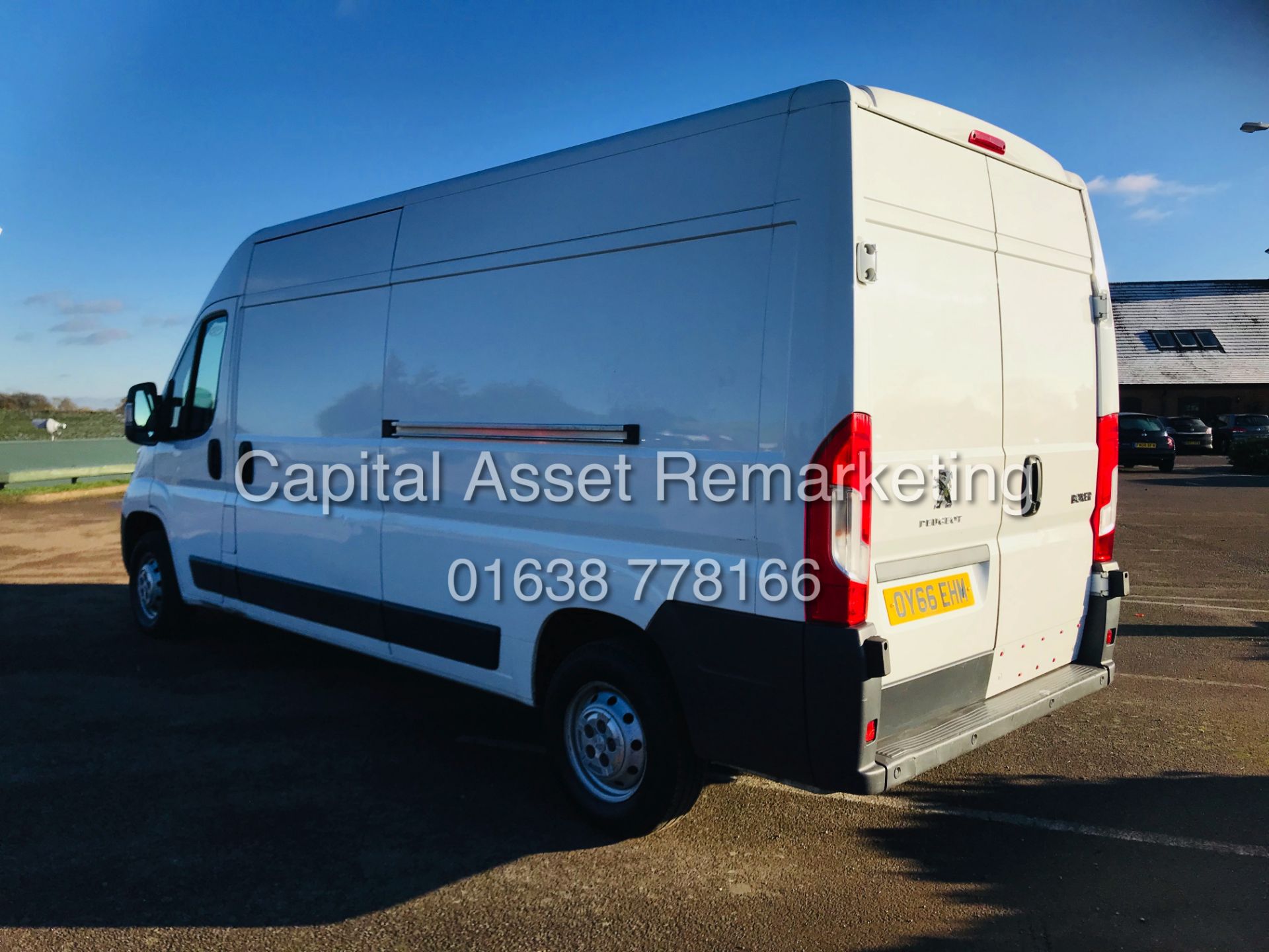 (ON SALE) PEUGEOT BOXER 2.0HDI-BLUE "PROFESSIONAL" L3H2 (2017 MODEL) 1 OWNER - AIR CON - EURO 6 - Image 5 of 13