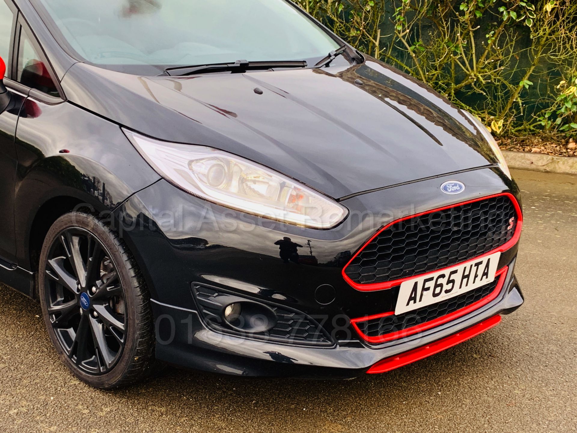 FORD FIESTA *ZETEC S - BLACK EDITION* (2016 MODEL) '1.0L ECO-BOOST - 140 BHP' **MASSIVE SPEC** - Image 13 of 45