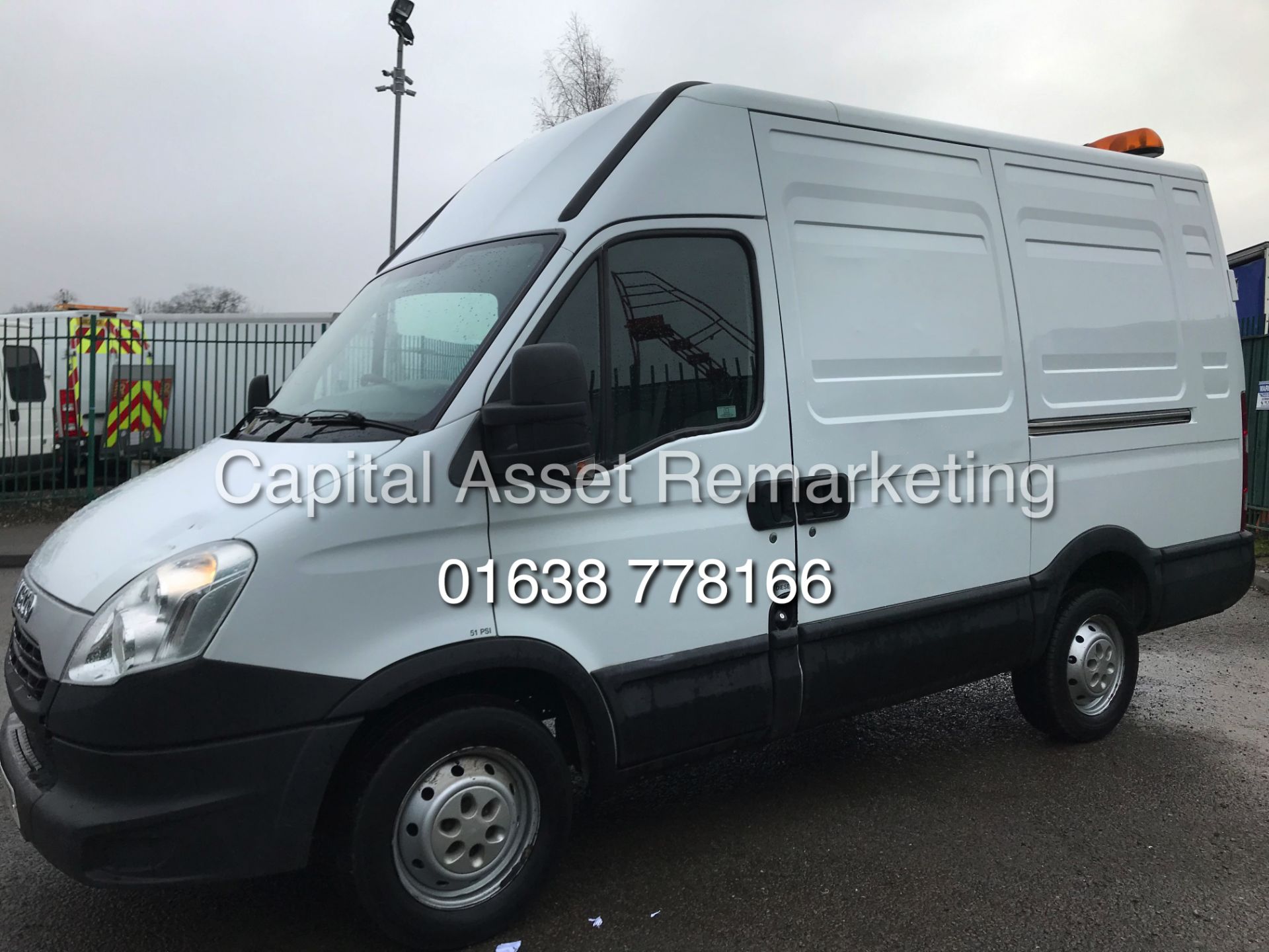 IVECO DAILY 2.3TD 35S11 MWB / HI TOP (2013) 1 OWNER - ELEC PACK - Image 3 of 11