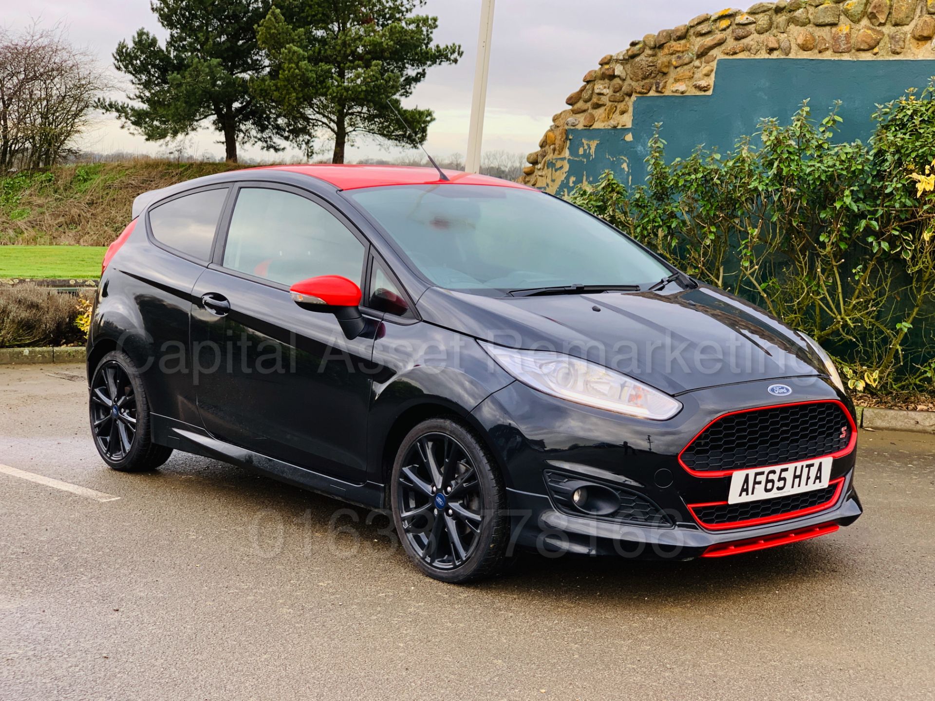 FORD FIESTA *ZETEC S - BLACK EDITION* (2016 MODEL) '1.0L ECO-BOOST - 140 BHP' **MASSIVE SPEC** - Image 2 of 45