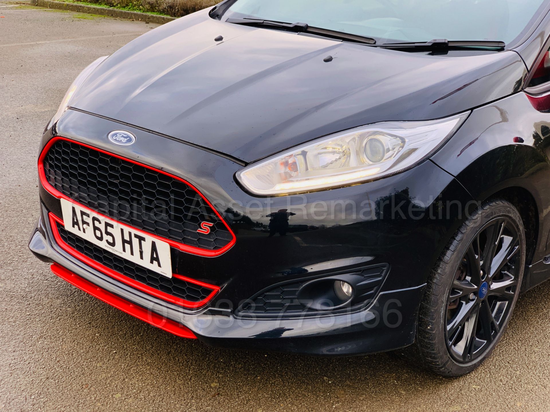 FORD FIESTA *ZETEC S - BLACK EDITION* (2016 MODEL) '1.0L ECO-BOOST - 140 BHP' **MASSIVE SPEC** - Image 14 of 45