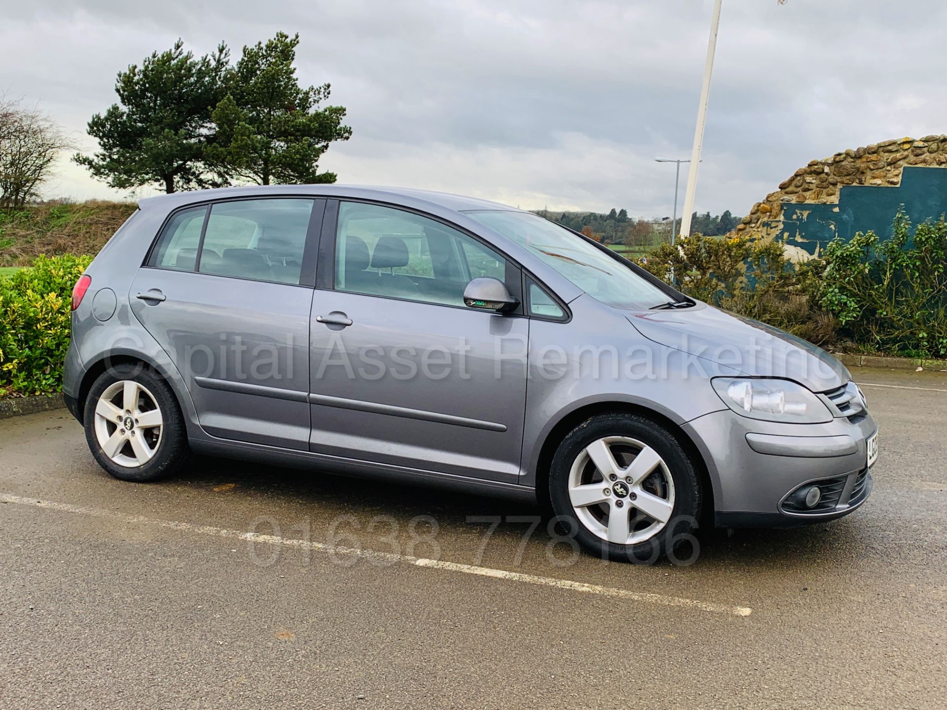 (ON SALE) VOLKSWAGEN GOLF 2.0TDI "GT" 140BHP - 6 SPEED (09 REG) AIR CON - ELEC PACK - Image 12 of 34