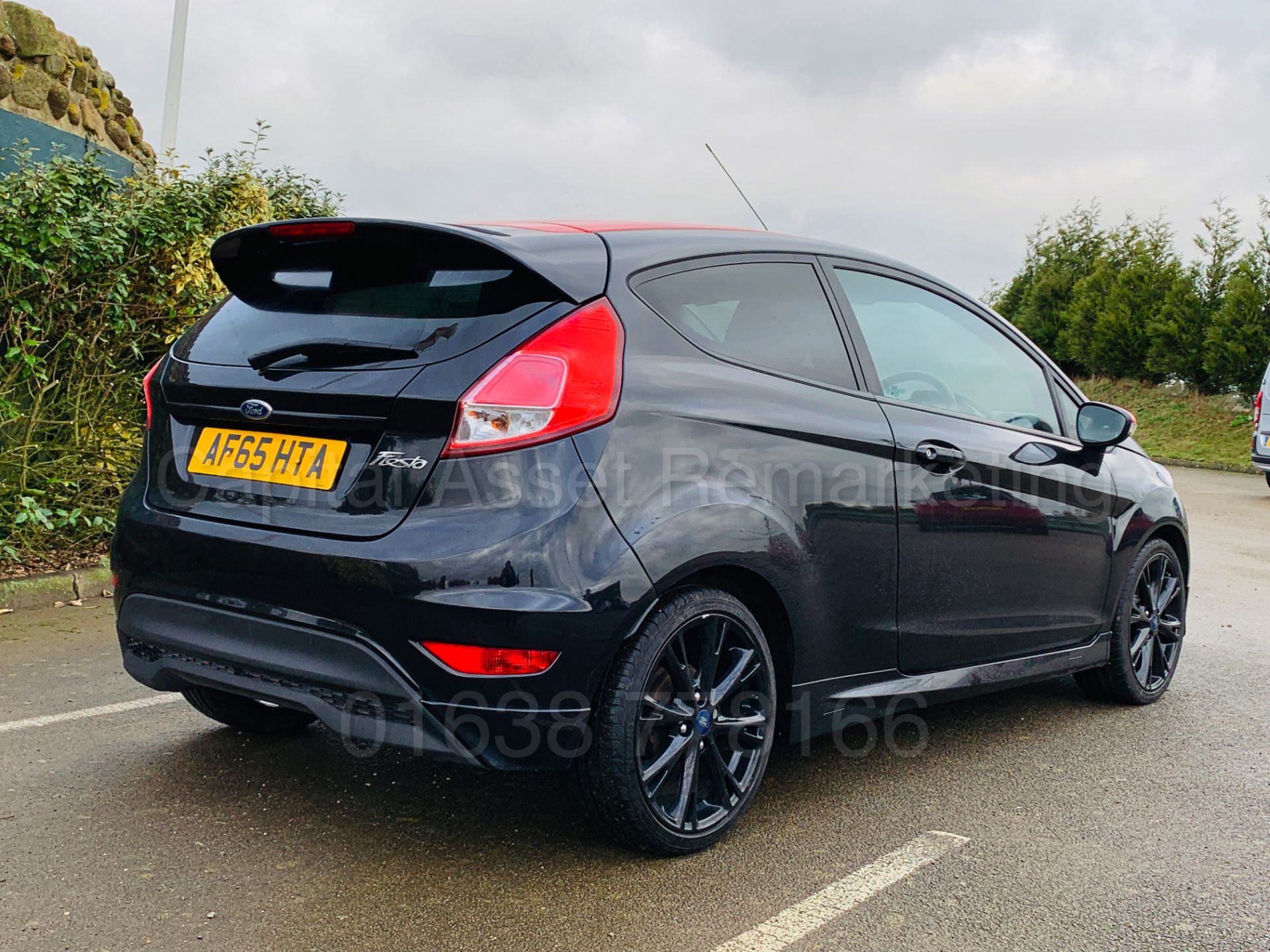 FORD FIESTA *ZETEC S - BLACK EDITION* (2016 MODEL) '1.0L ECO-BOOST - 140 BHP' **MASSIVE SPEC** - Image 10 of 45