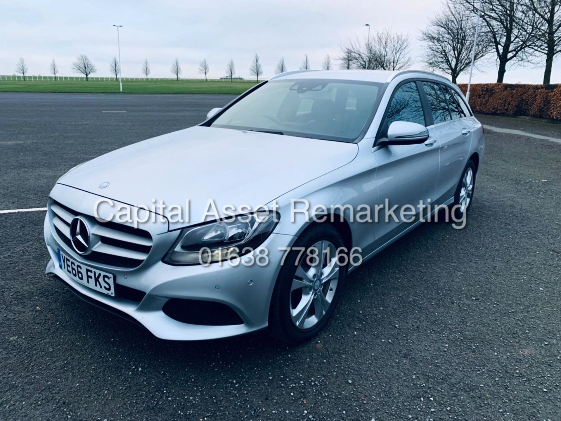 (ON SALE) MERCEDES C220d 7G-TRONIC "EXECUTIVE EDITION" ESTATE (2017 MODEL) SAT NAV -LEATHER -1 OWNER - Image 4 of 25