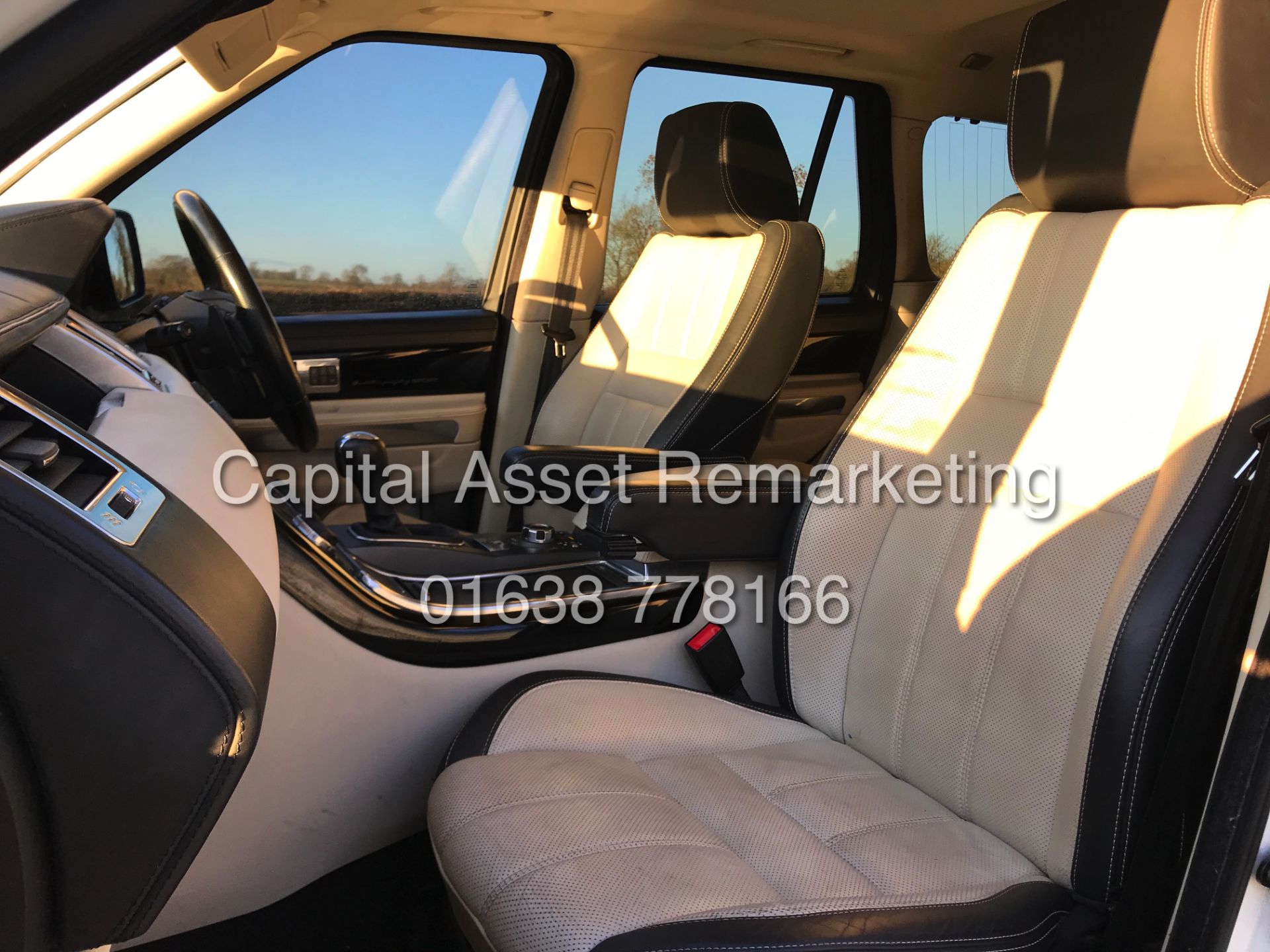 (ON SALE) RANGE ROVER SPORT "AUTOBIOGRAPHY" 3.0TDV6 AUTO (11 REG) MONSTER SPEC - FULLY LOADED - Image 15 of 27