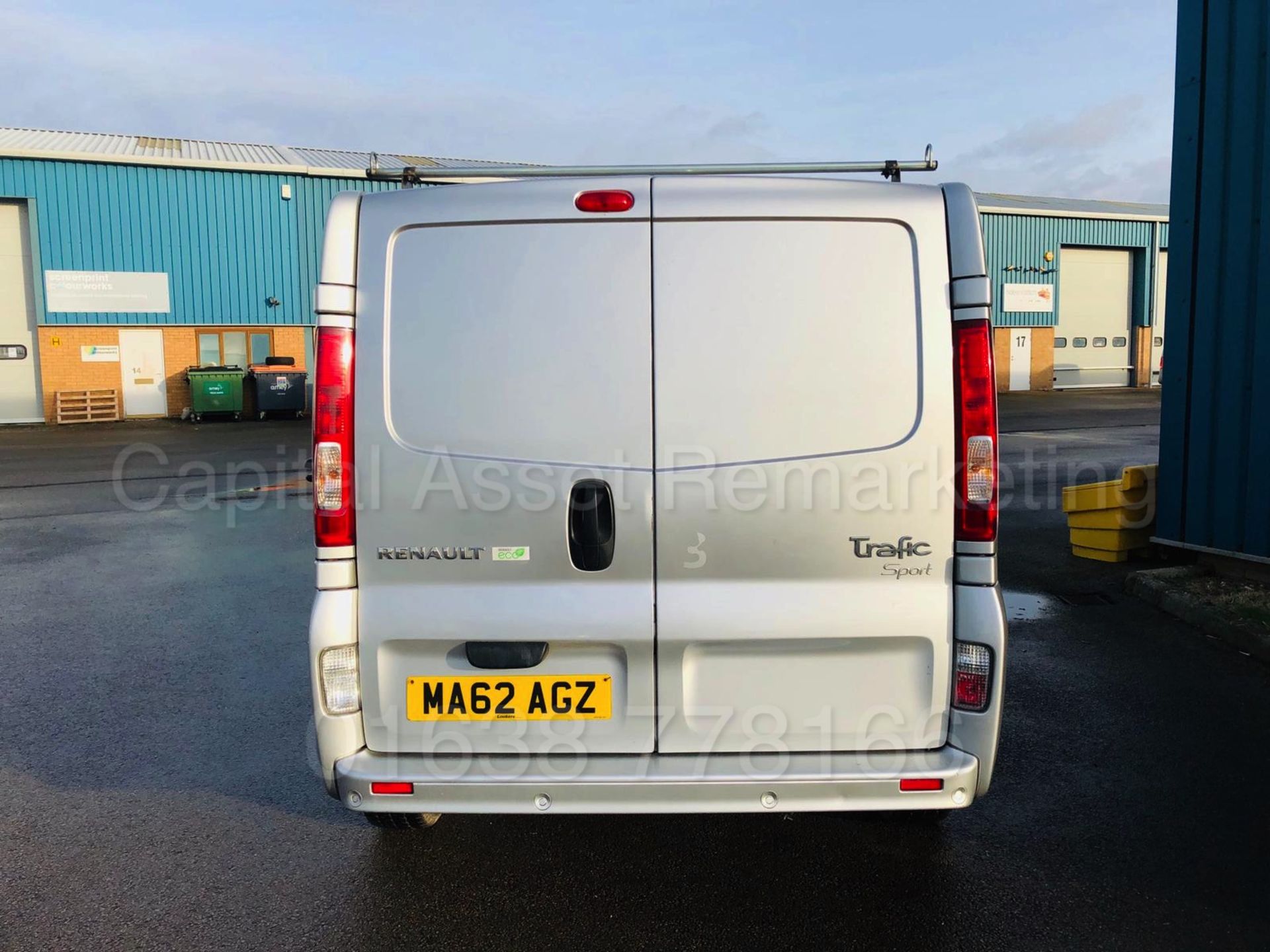 (On Sale) RENAULT TRAFIC SL27 *SPORT* (62 REG) '2.0 DCI - 115 BHP - 6 SPEED' **AIR CON - SAT NAV** - Image 5 of 27