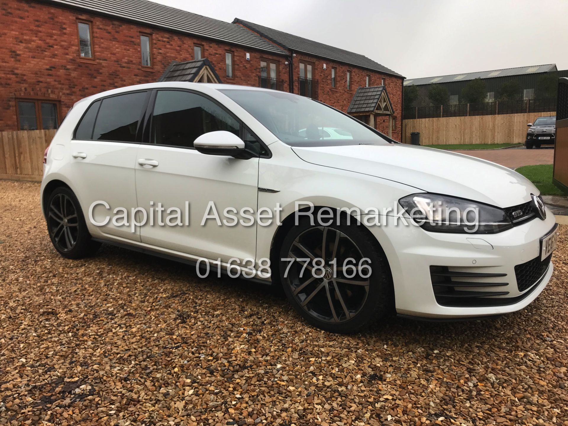 VOLKSWAGEN GOLF *GTD EDITON* 5 DOOR (2016) '2.0 TDI - 184 BHP - AUTO / DSG' (1 OWNER) **HUGE SPEC** - Image 5 of 21