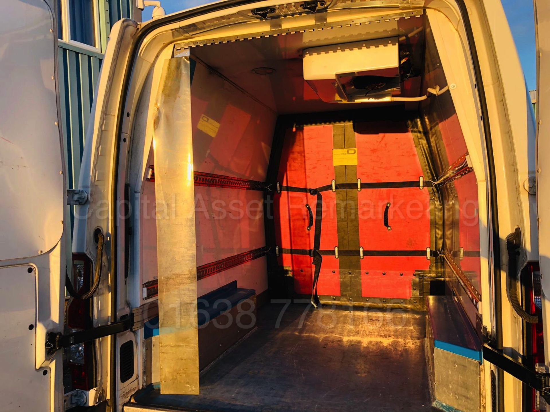 NISSAN NV400 *LWB - REFRIGERATED / PANEL VAN* (2015 MODEL) '2.3 DCI - 6 SPEED' *THERMO KING* - Image 10 of 25